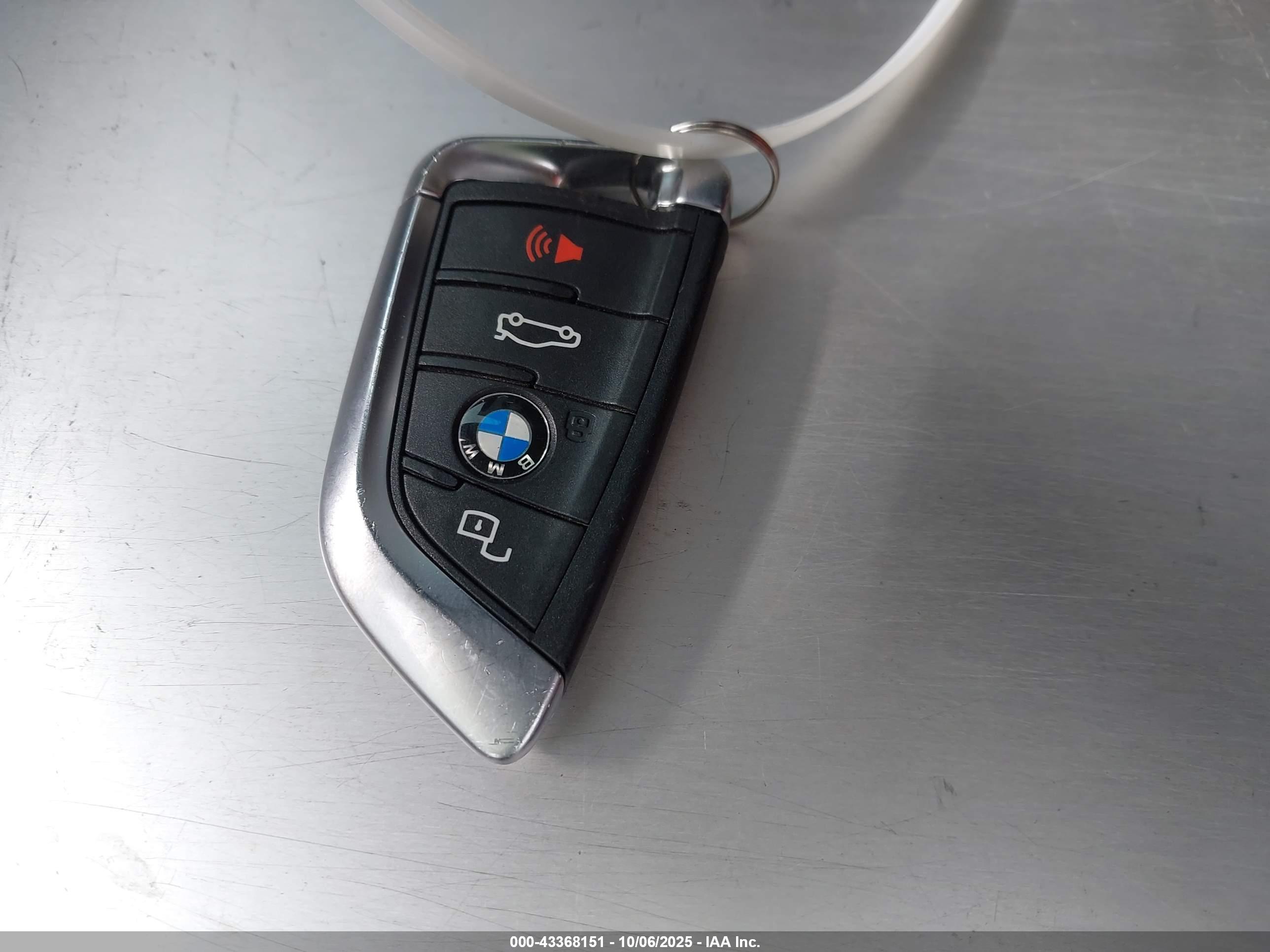 BMW X4 image 11