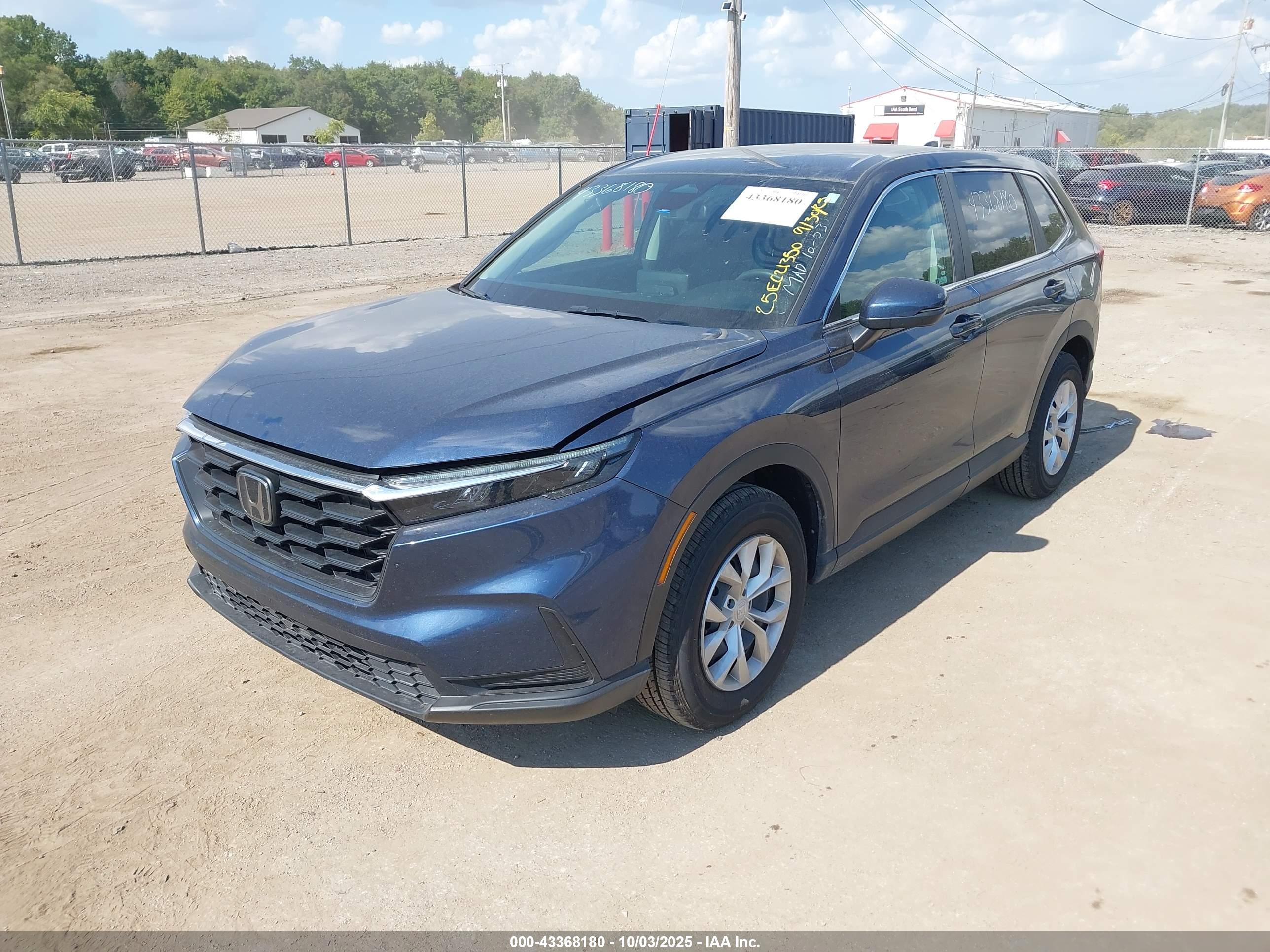 HONDA CR-V image 2