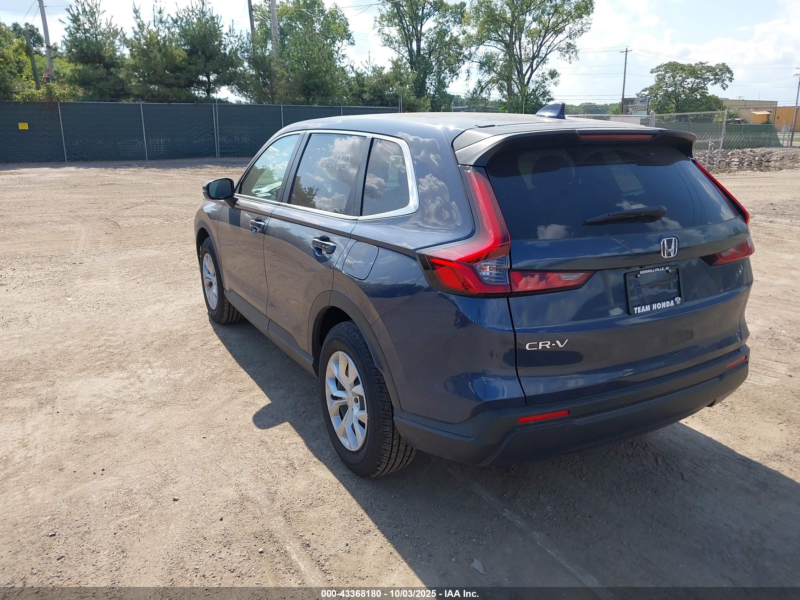 HONDA CR-V image 3