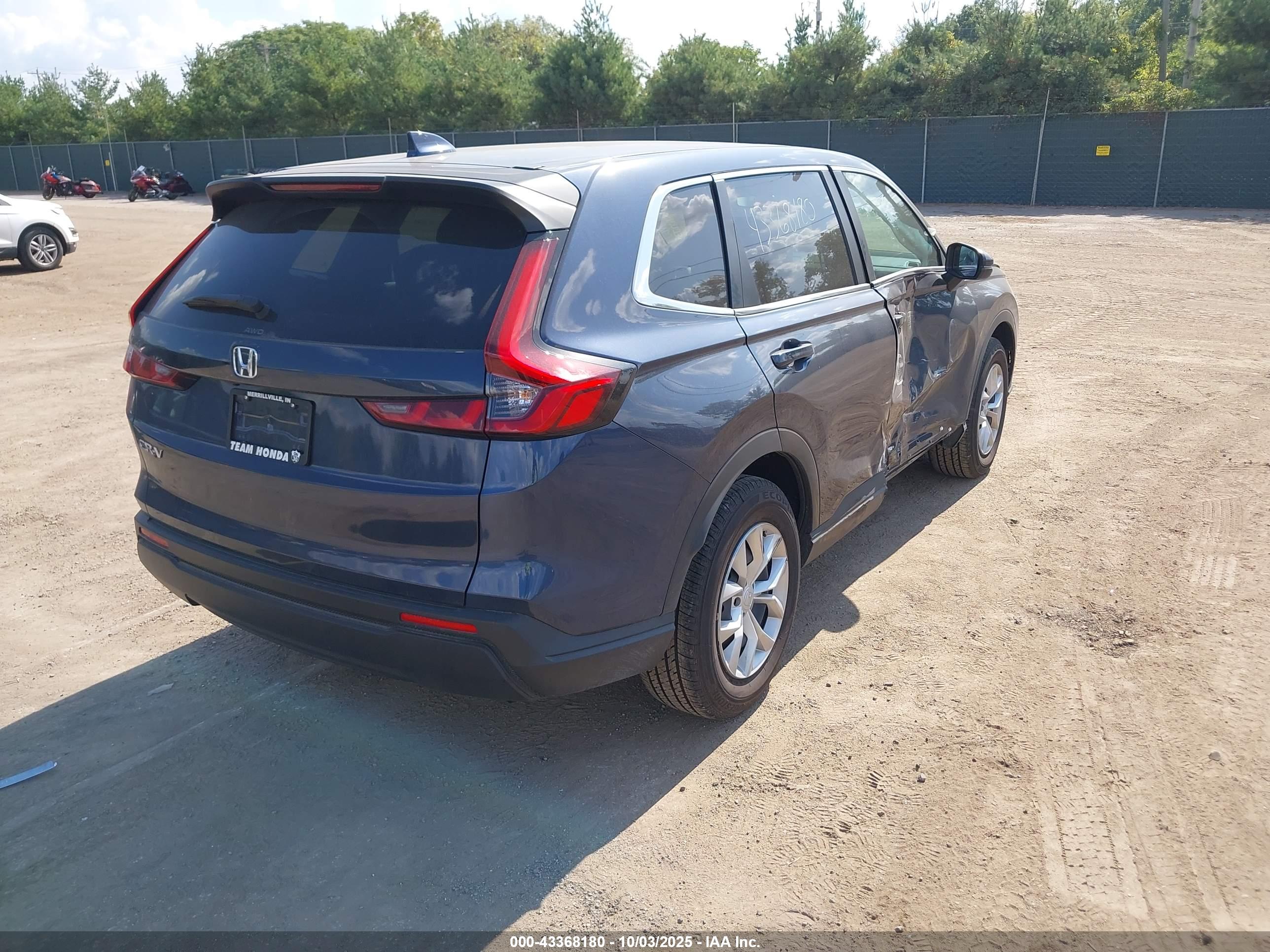 HONDA CR-V image 4