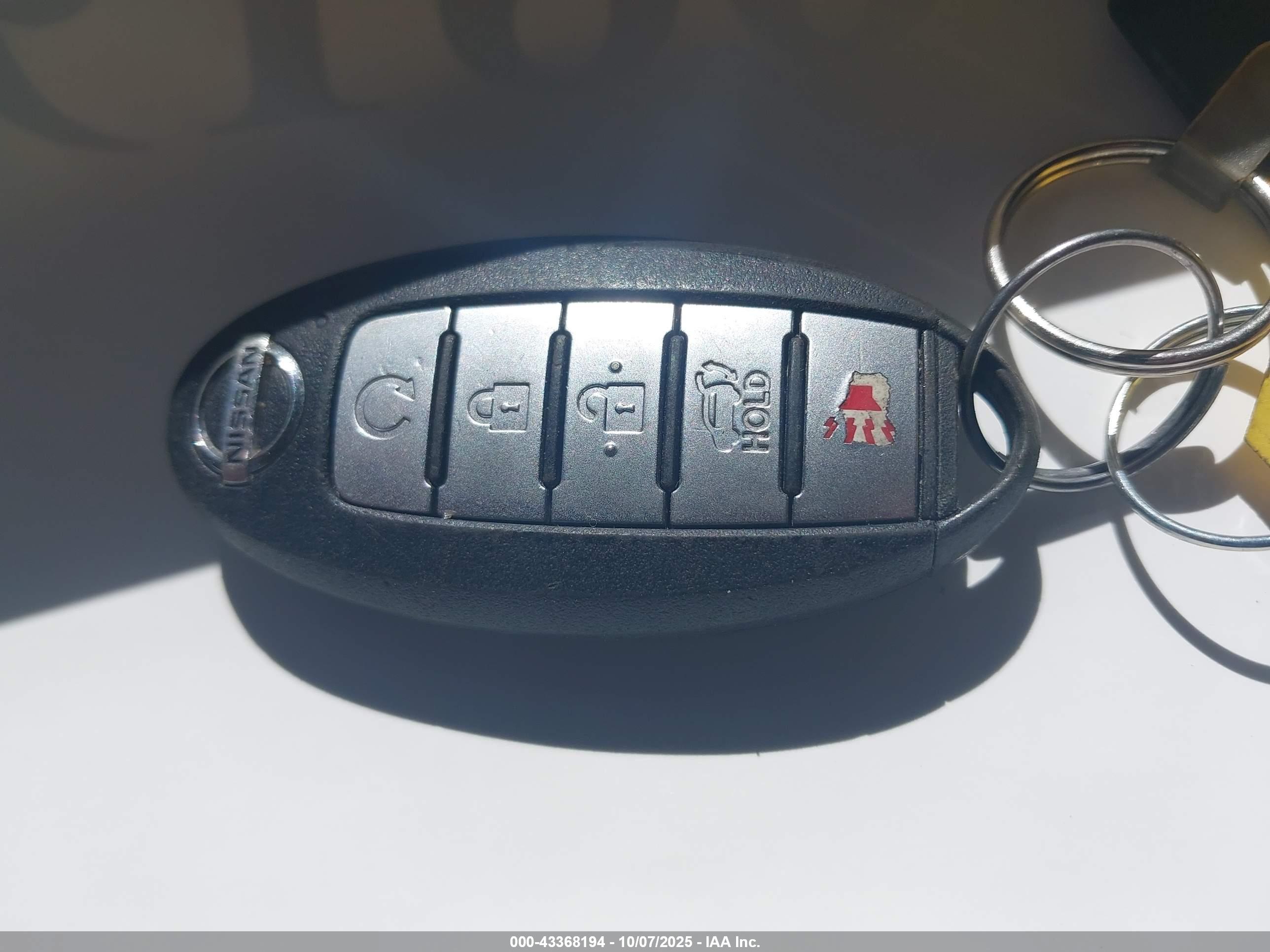 NISSAN ROGUE image 11