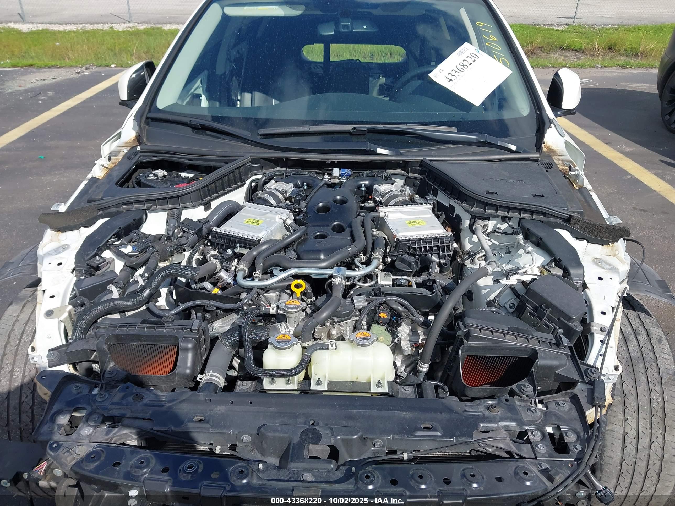 INFINITI Q50 image 10