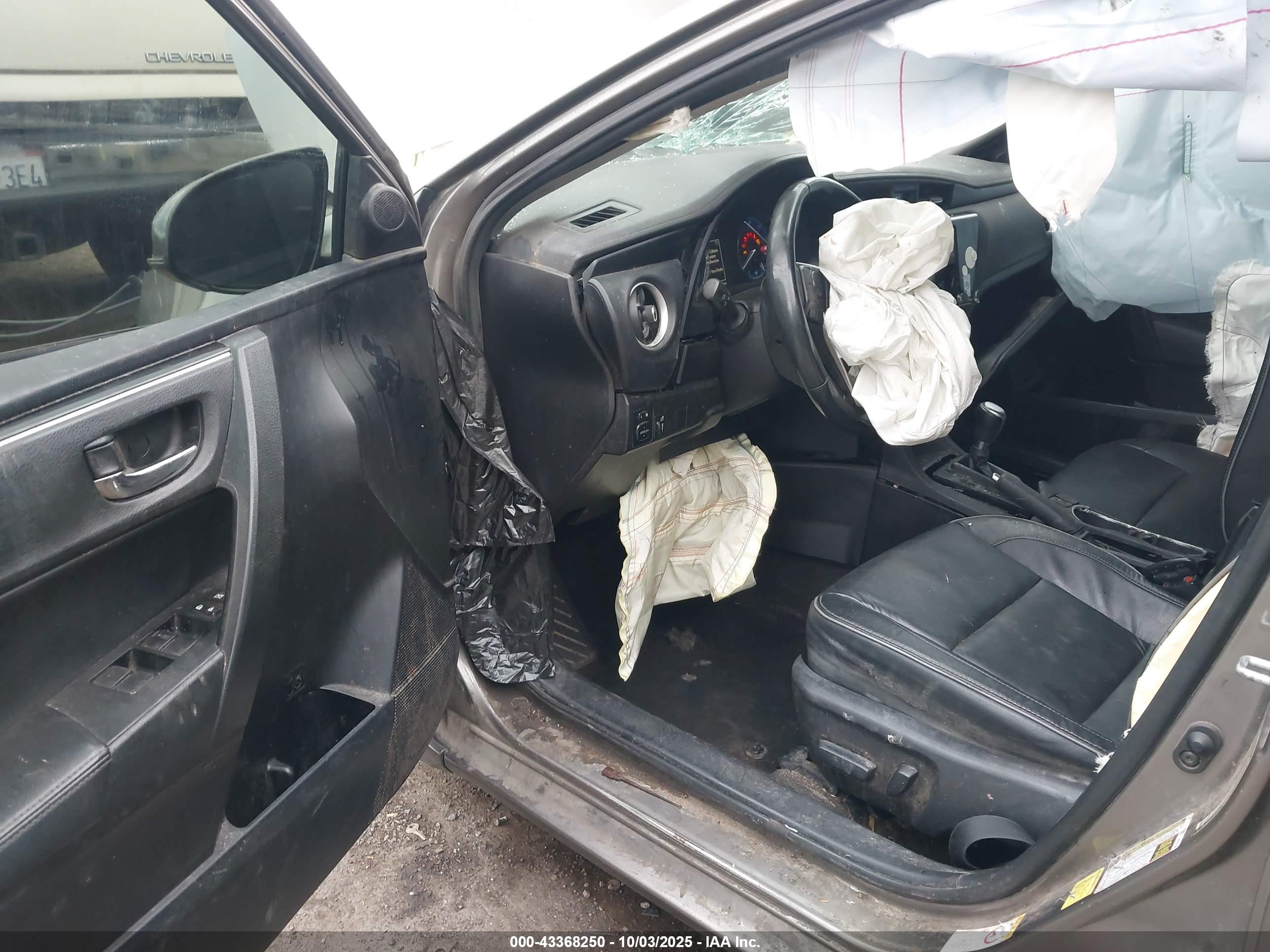 TOYOTA COROLLA image 5