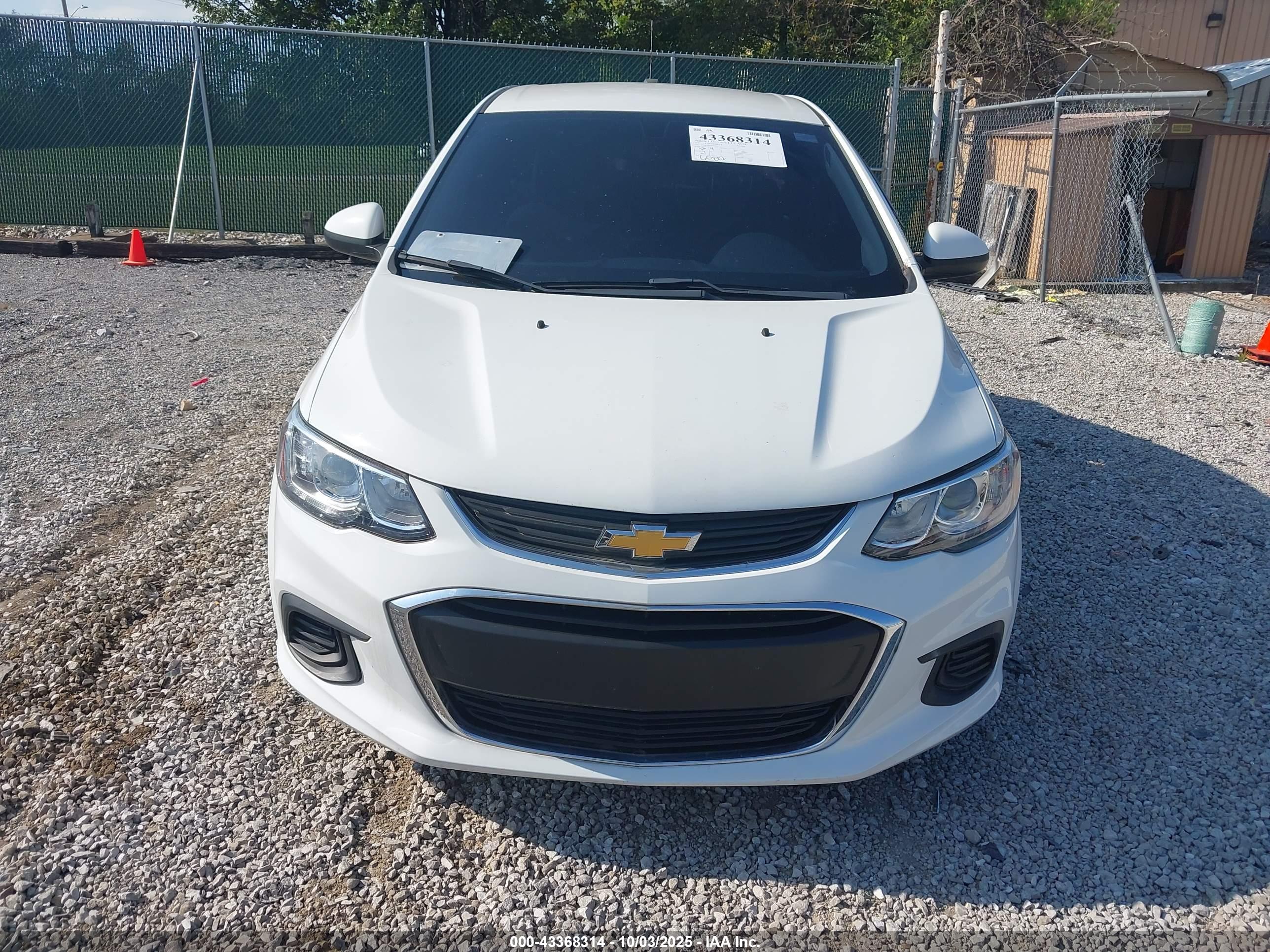 CHEVROLET SONIC image 6