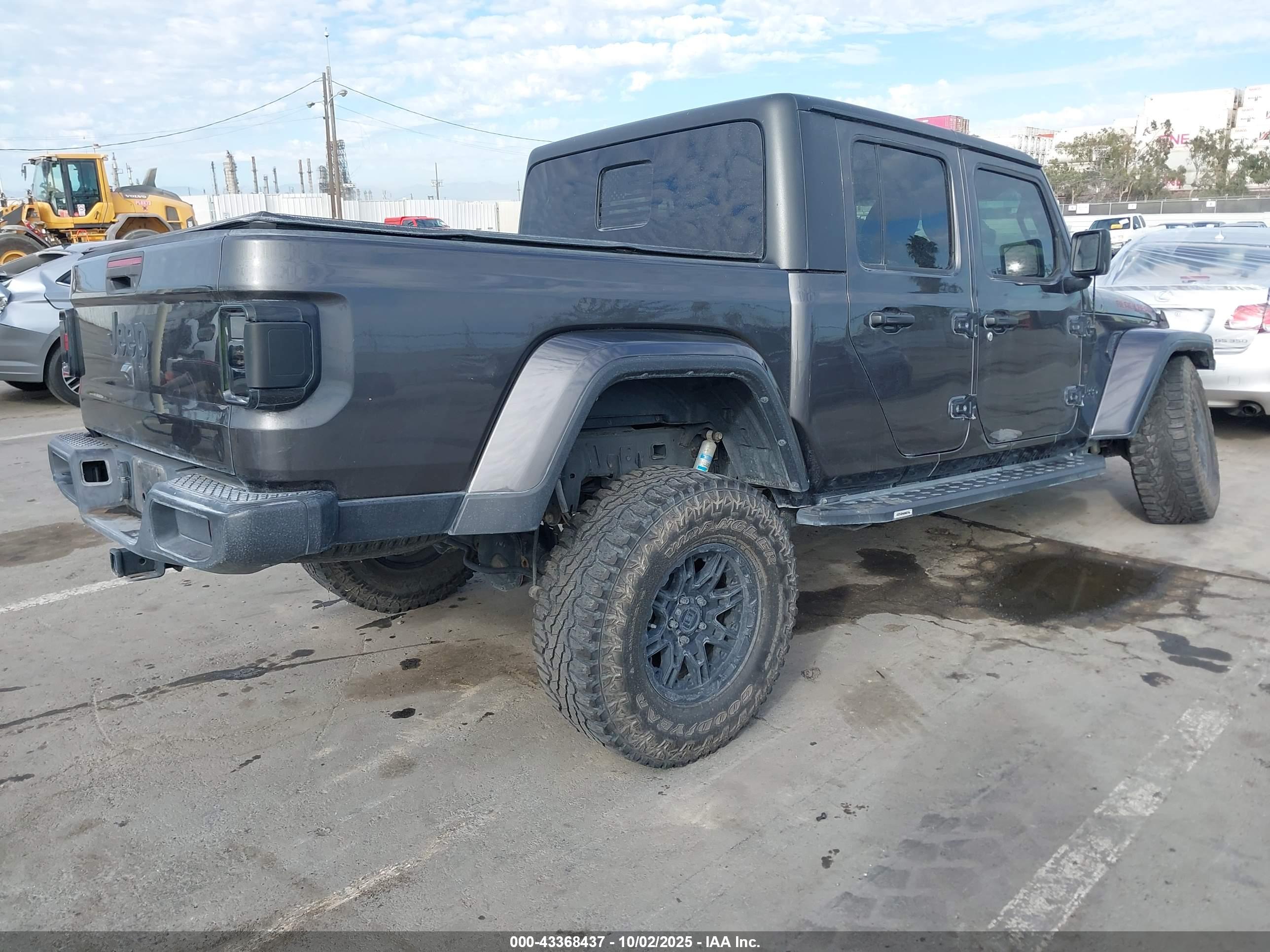 JEEP GLADIATOR image 4