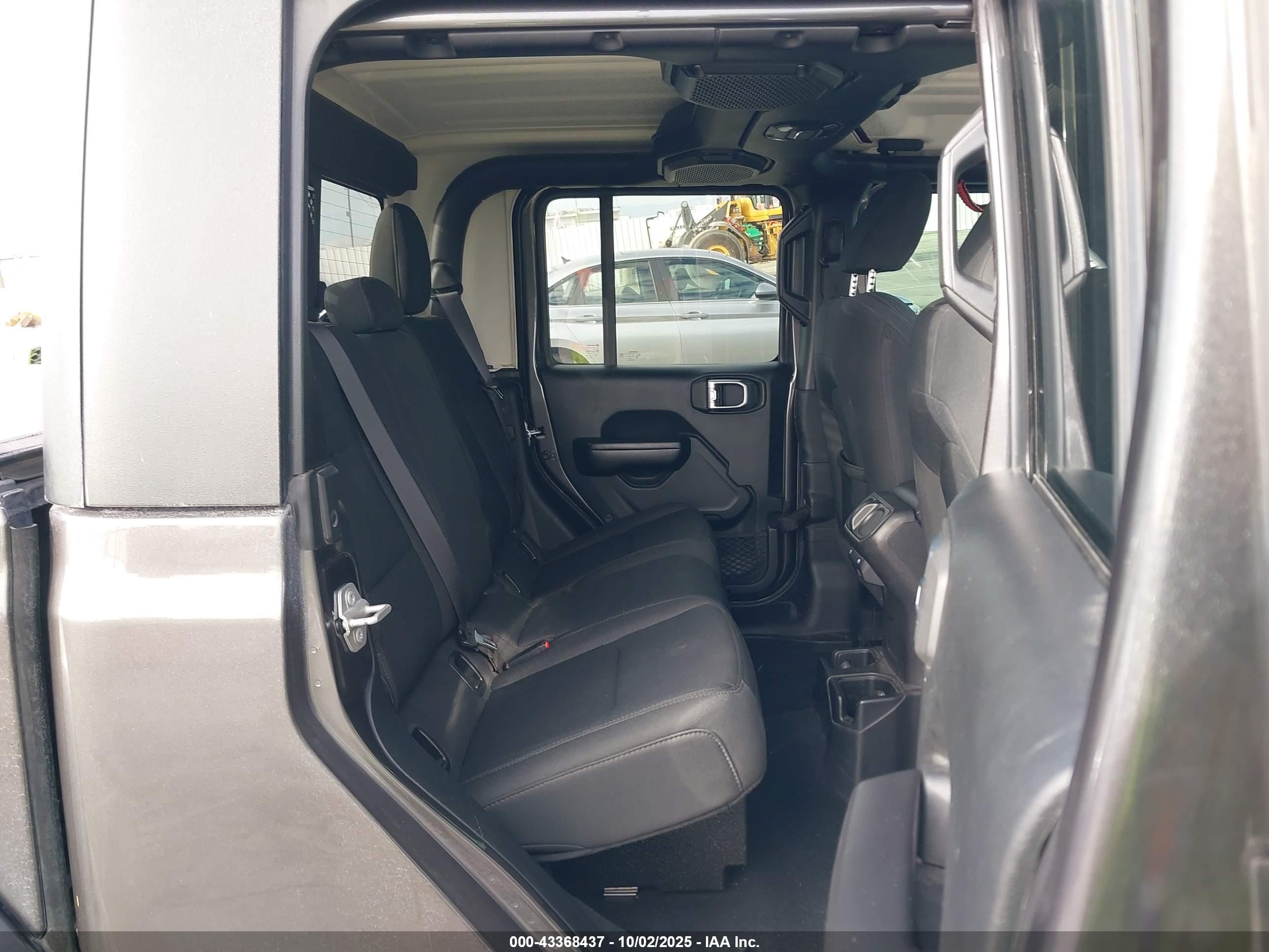 JEEP GLADIATOR image 8