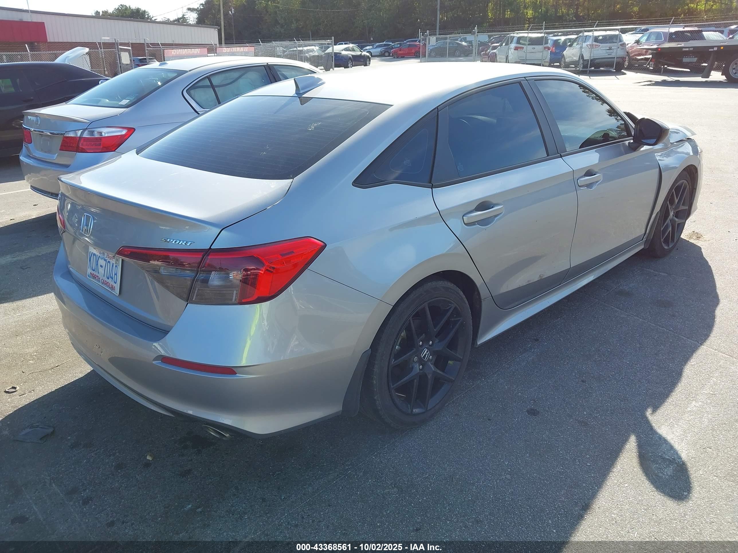 HONDA CIVIC image 4