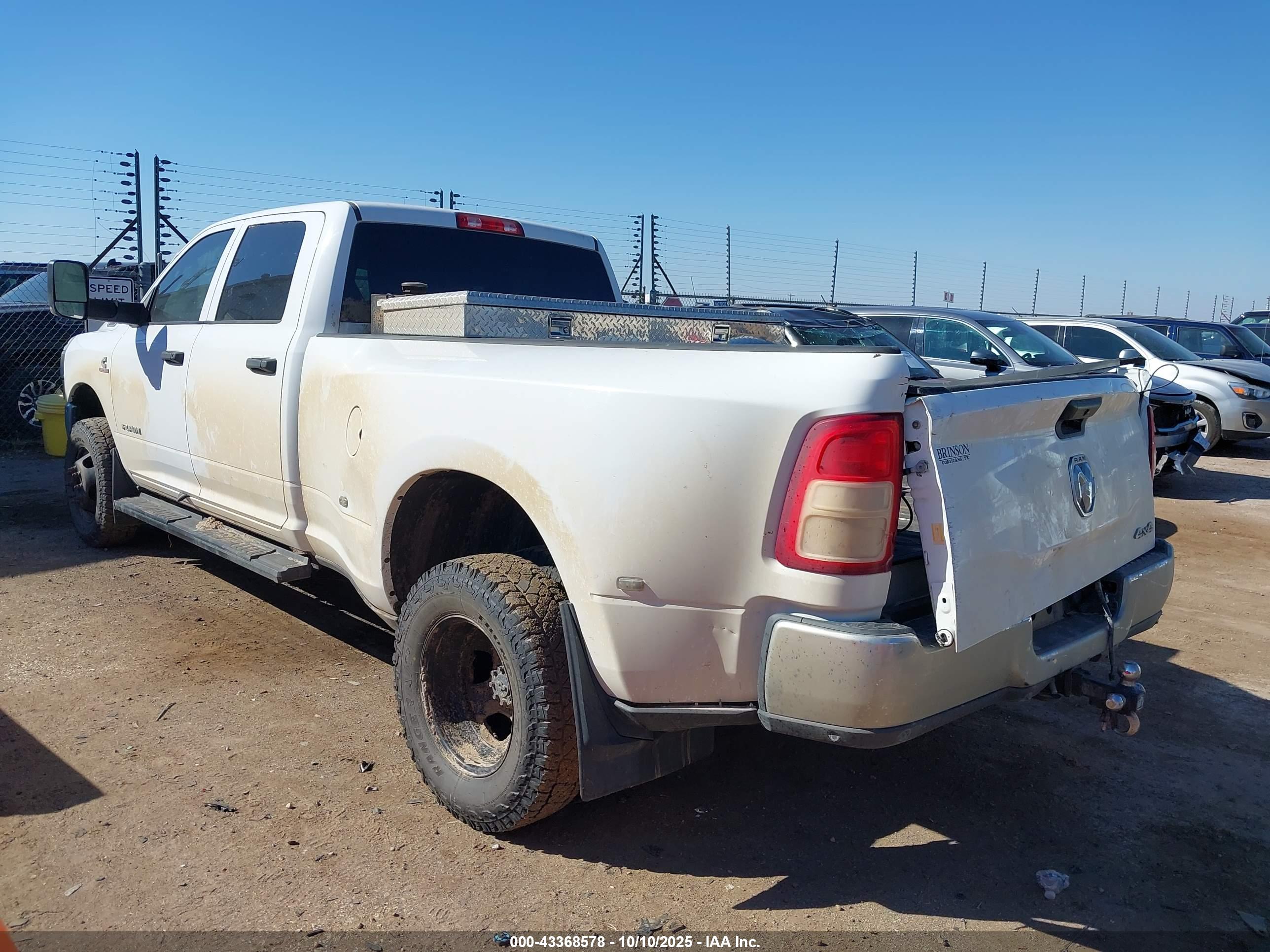 RAM 3500 image 3