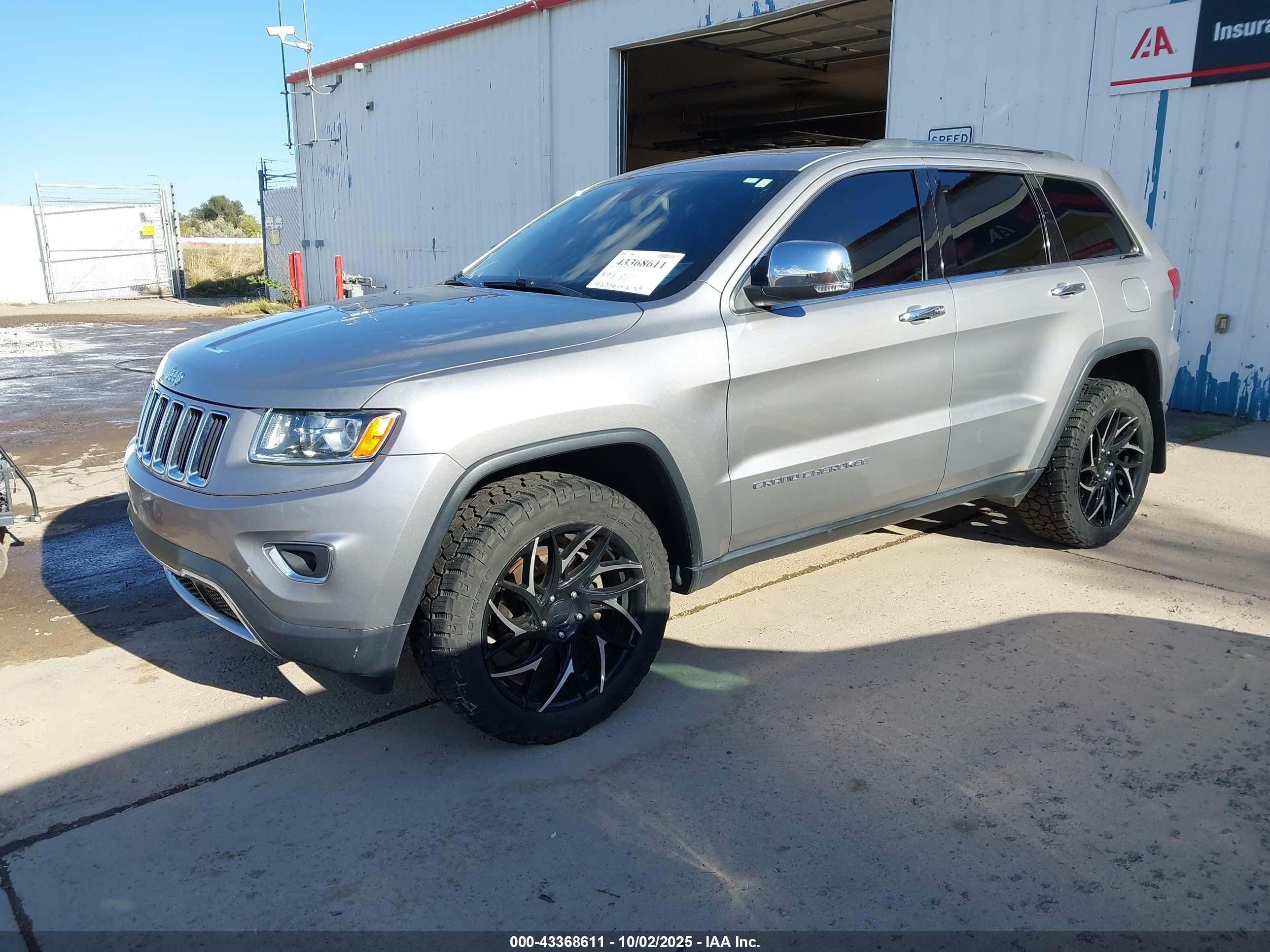 JEEP GRAND image 2