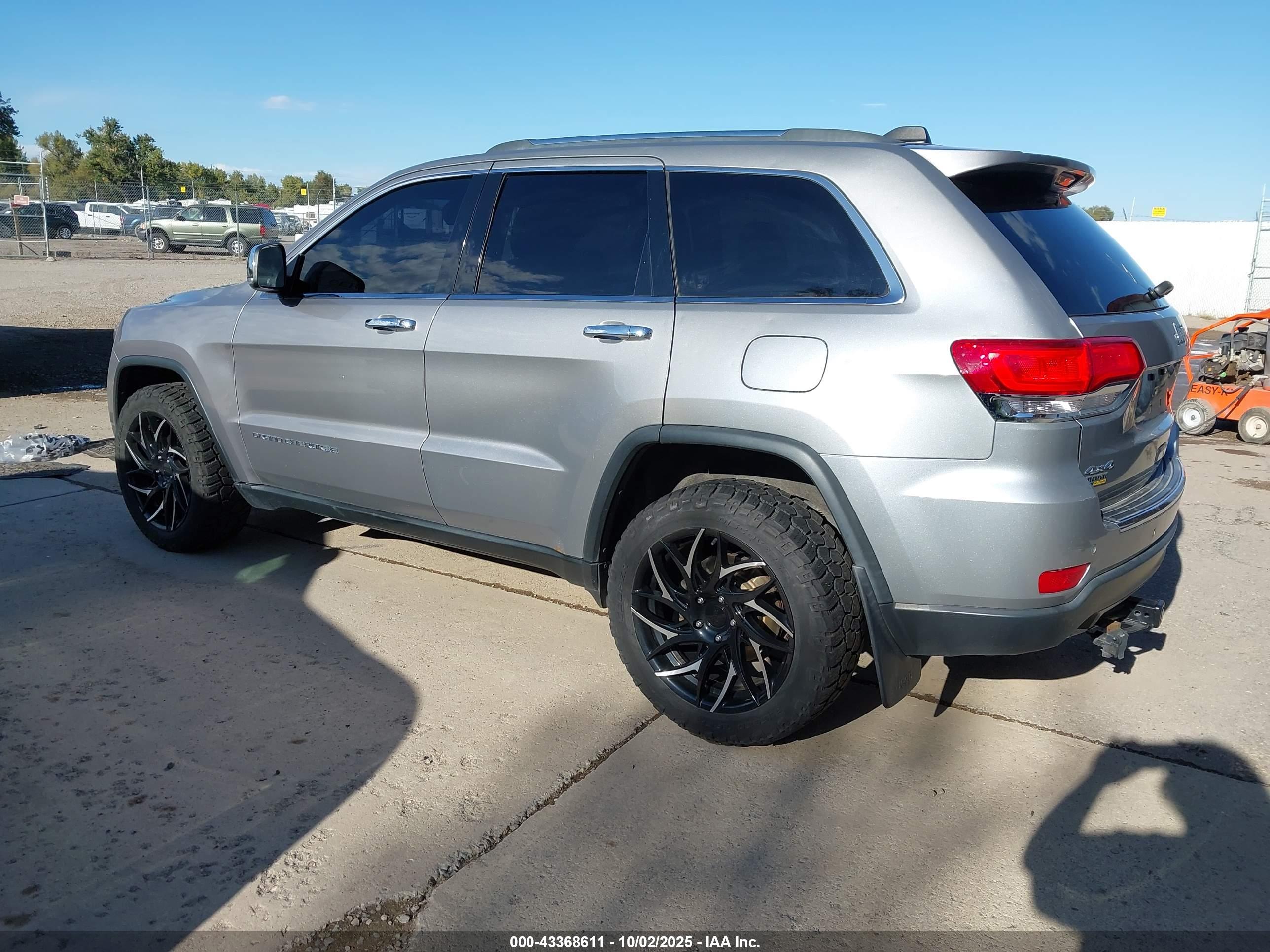 JEEP GRAND image 3