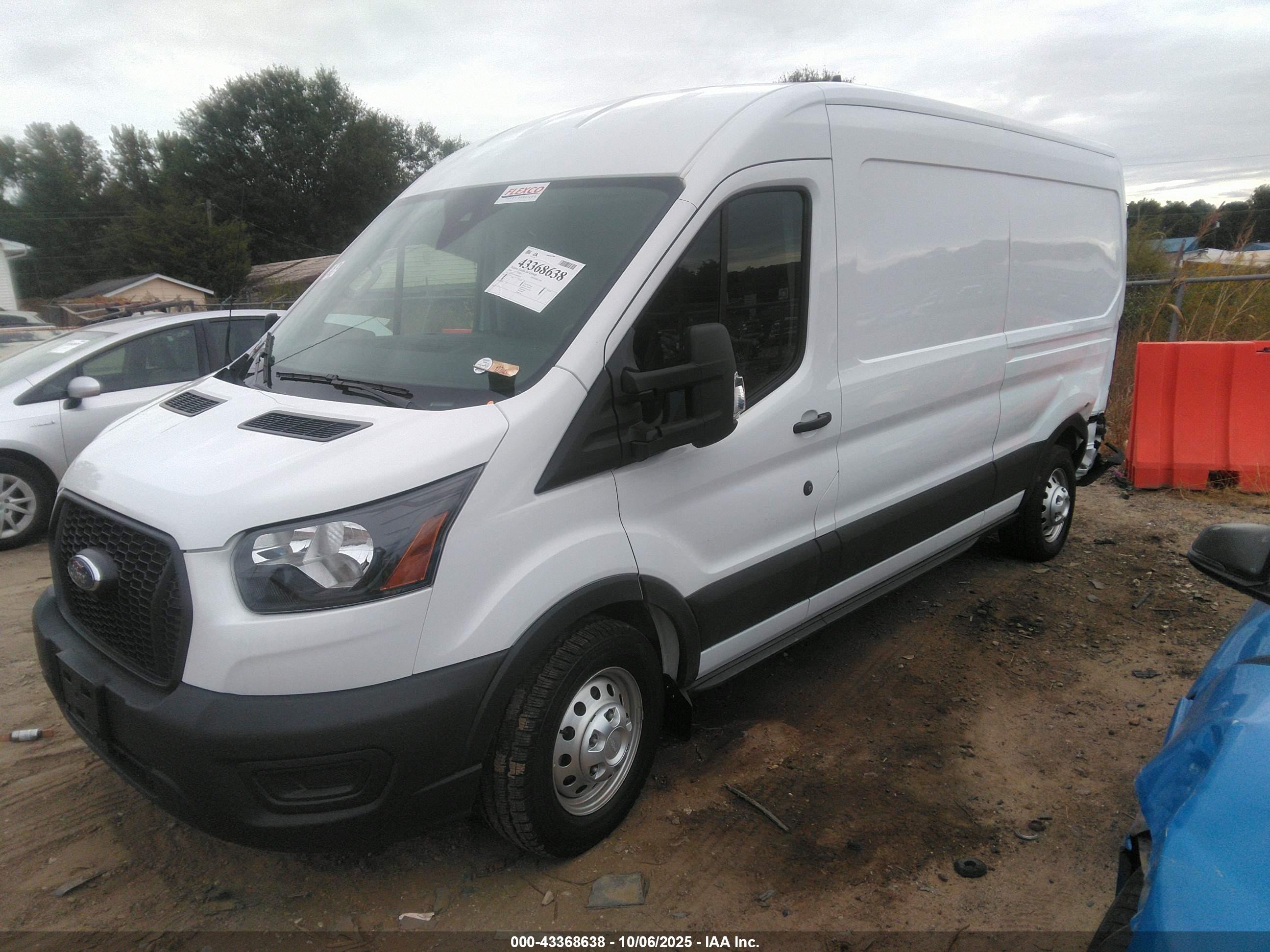FORD TRANSIT-350 image 2