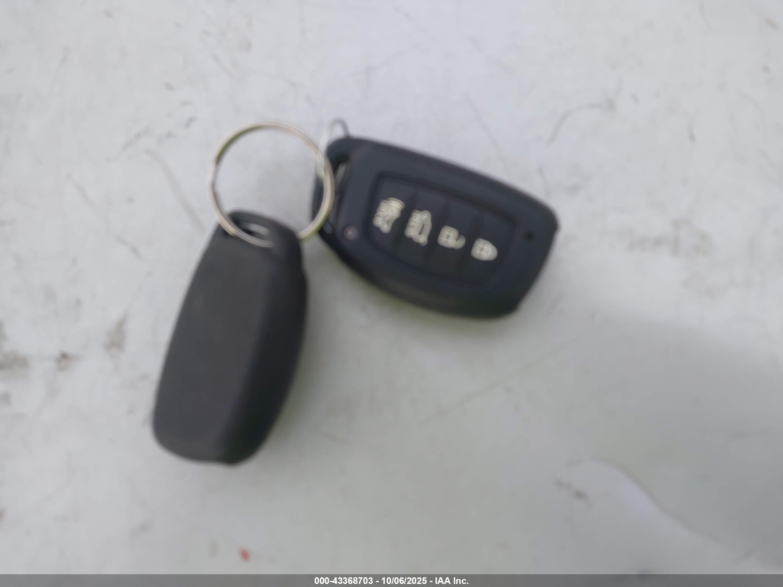 HYUNDAI SONATA image 11