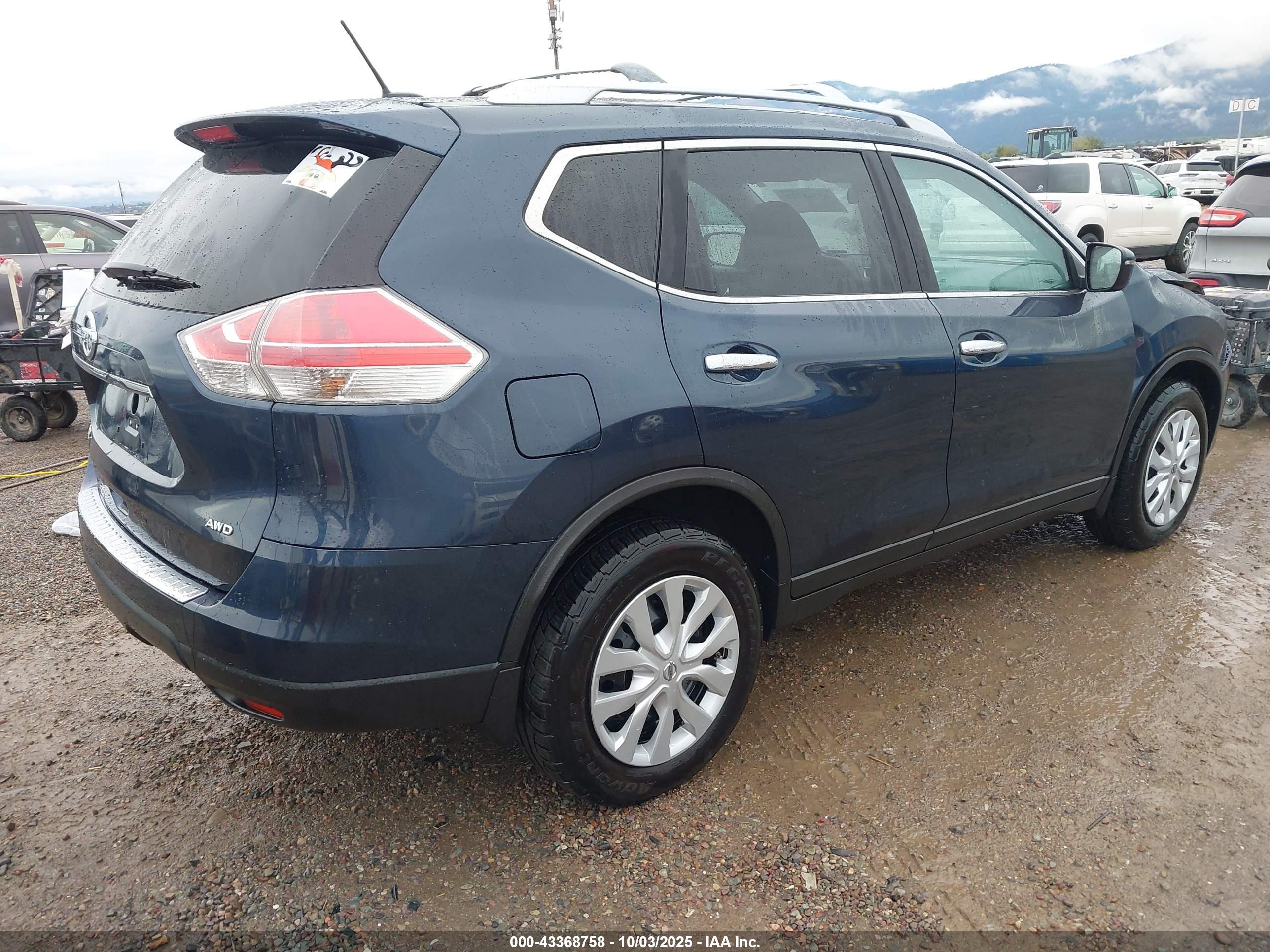 NISSAN ROGUE image 4