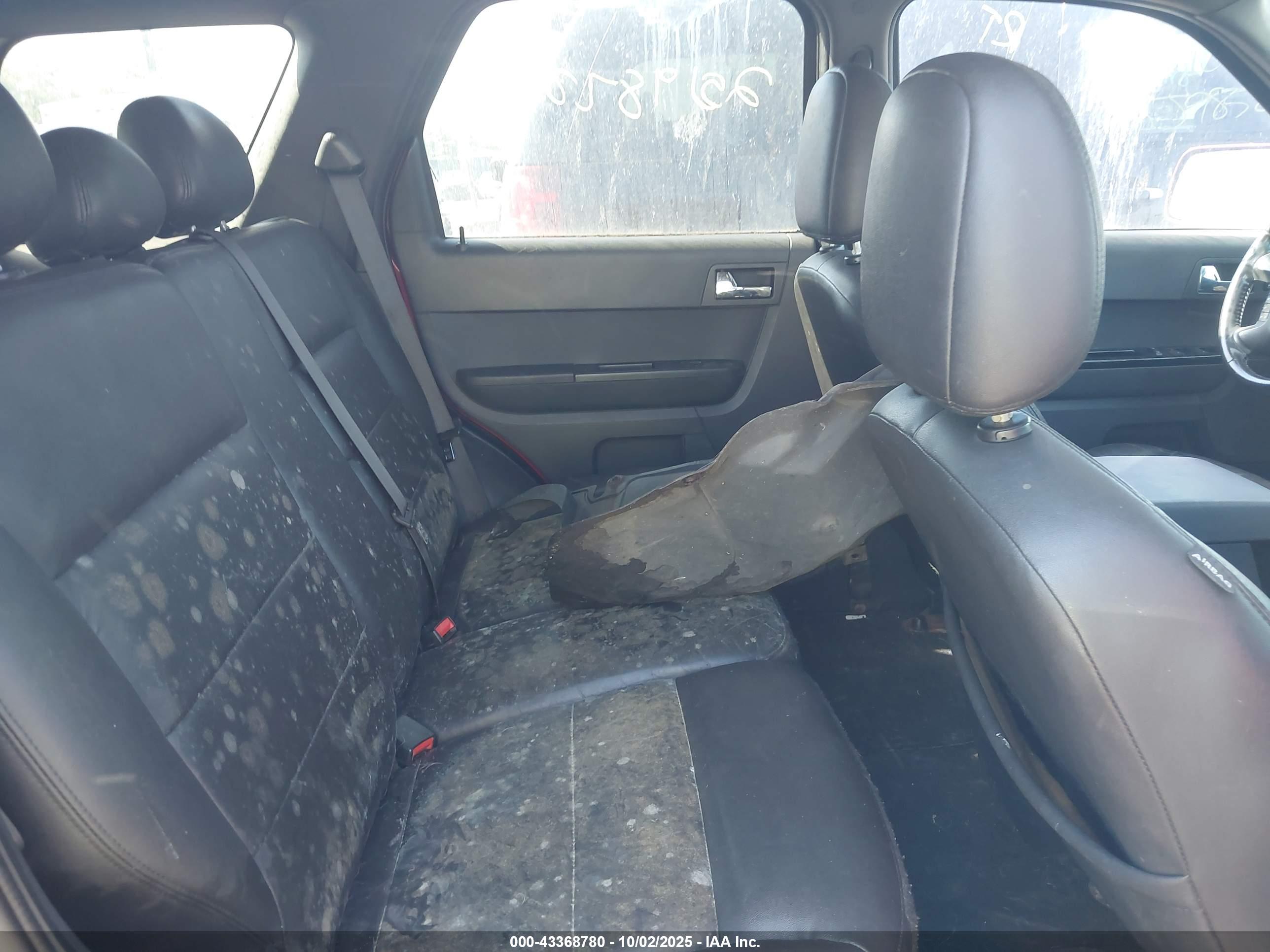 FORD ESCAPE image 8