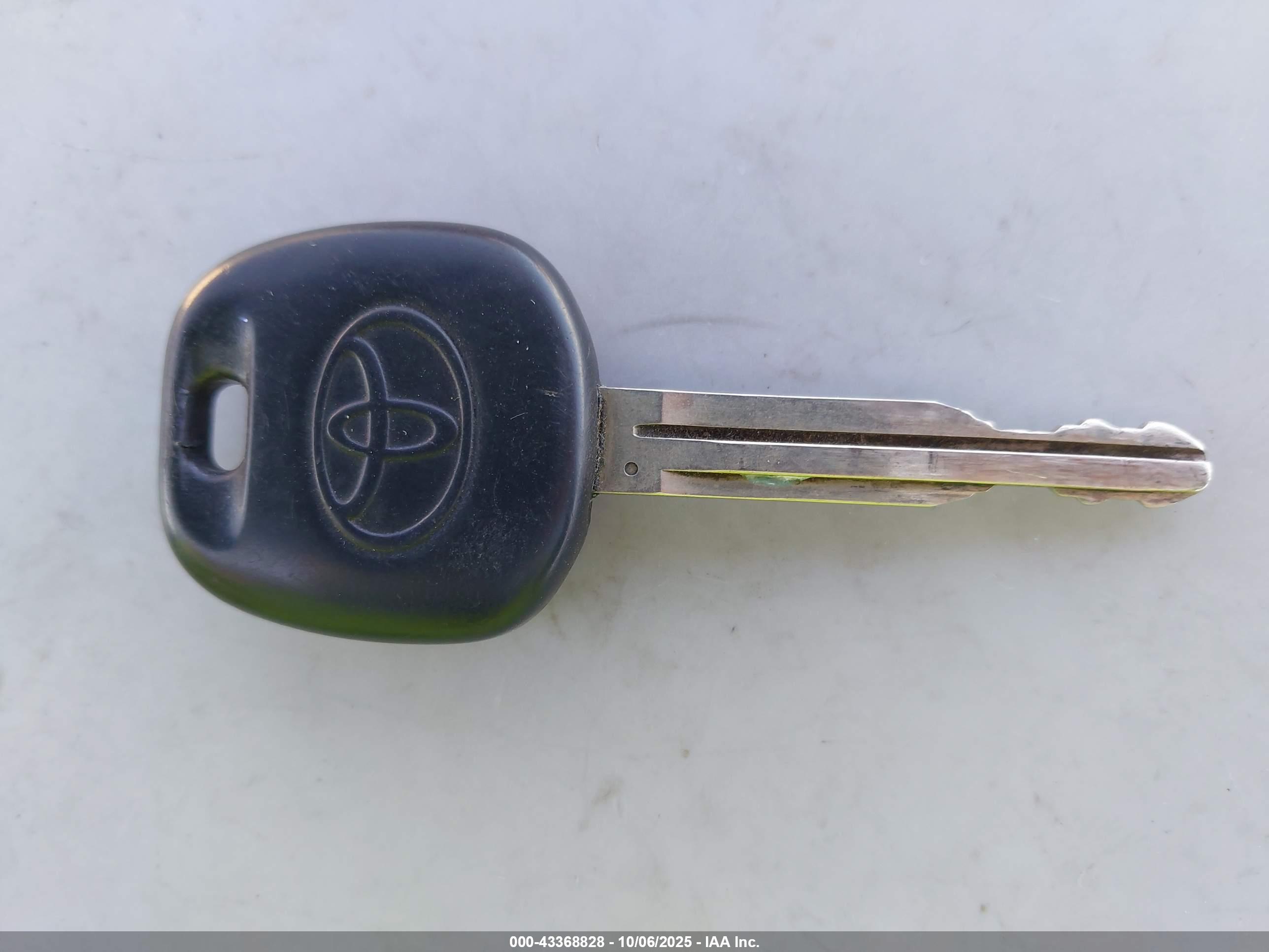 TOYOTA 4RUNNER image 11