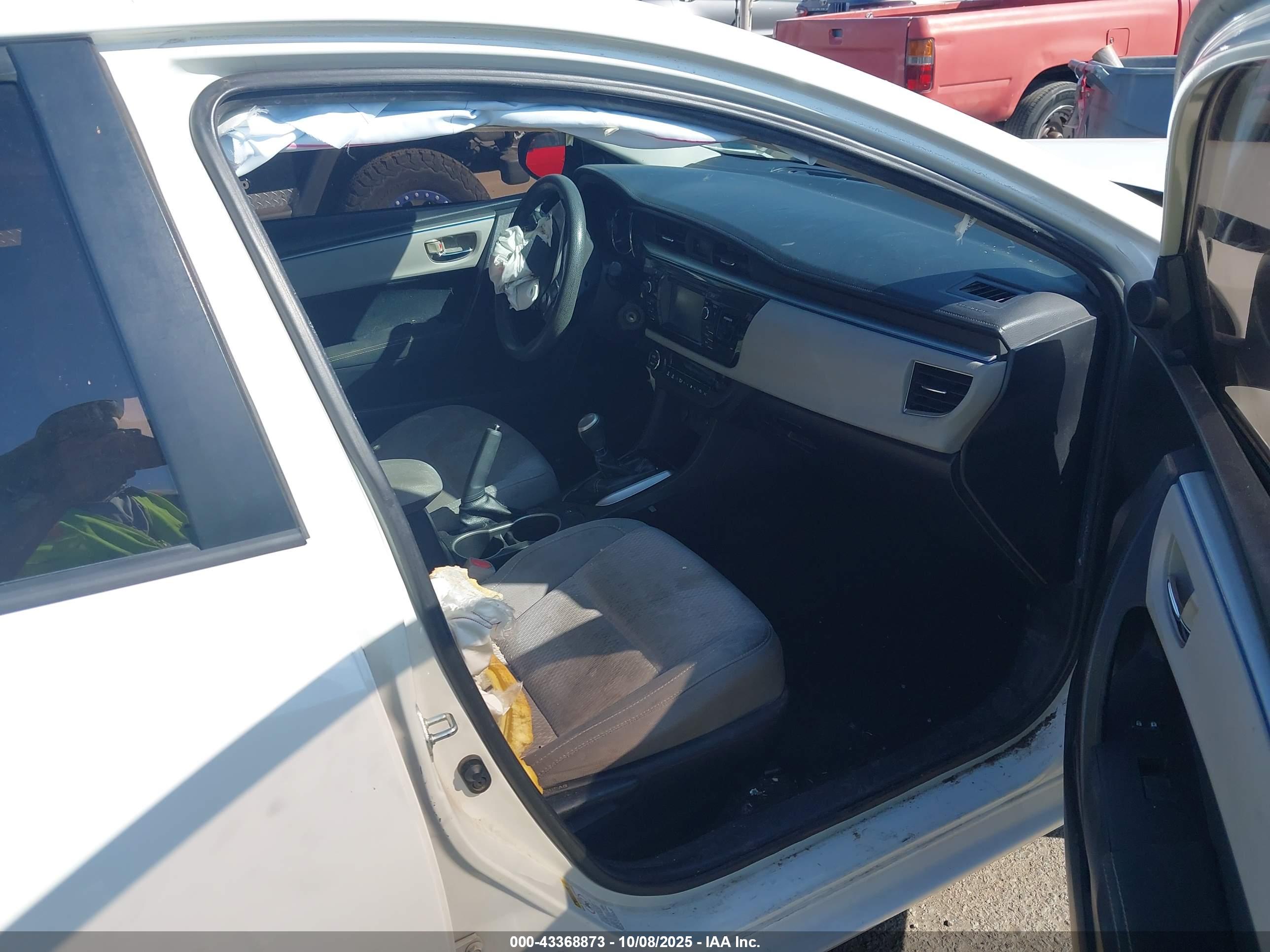 TOYOTA COROLLA image 5
