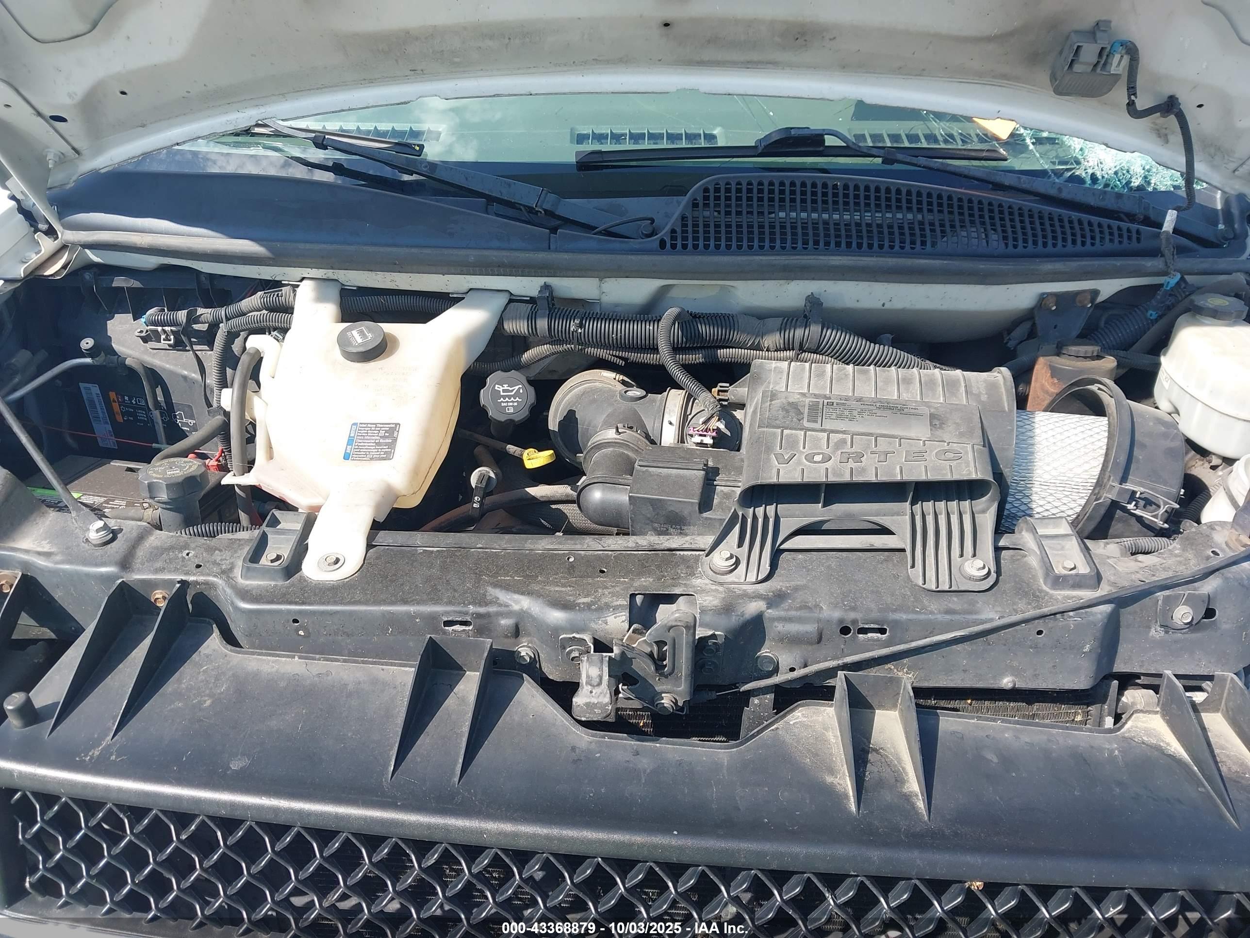 CHEVROLET EXPRESS image 10