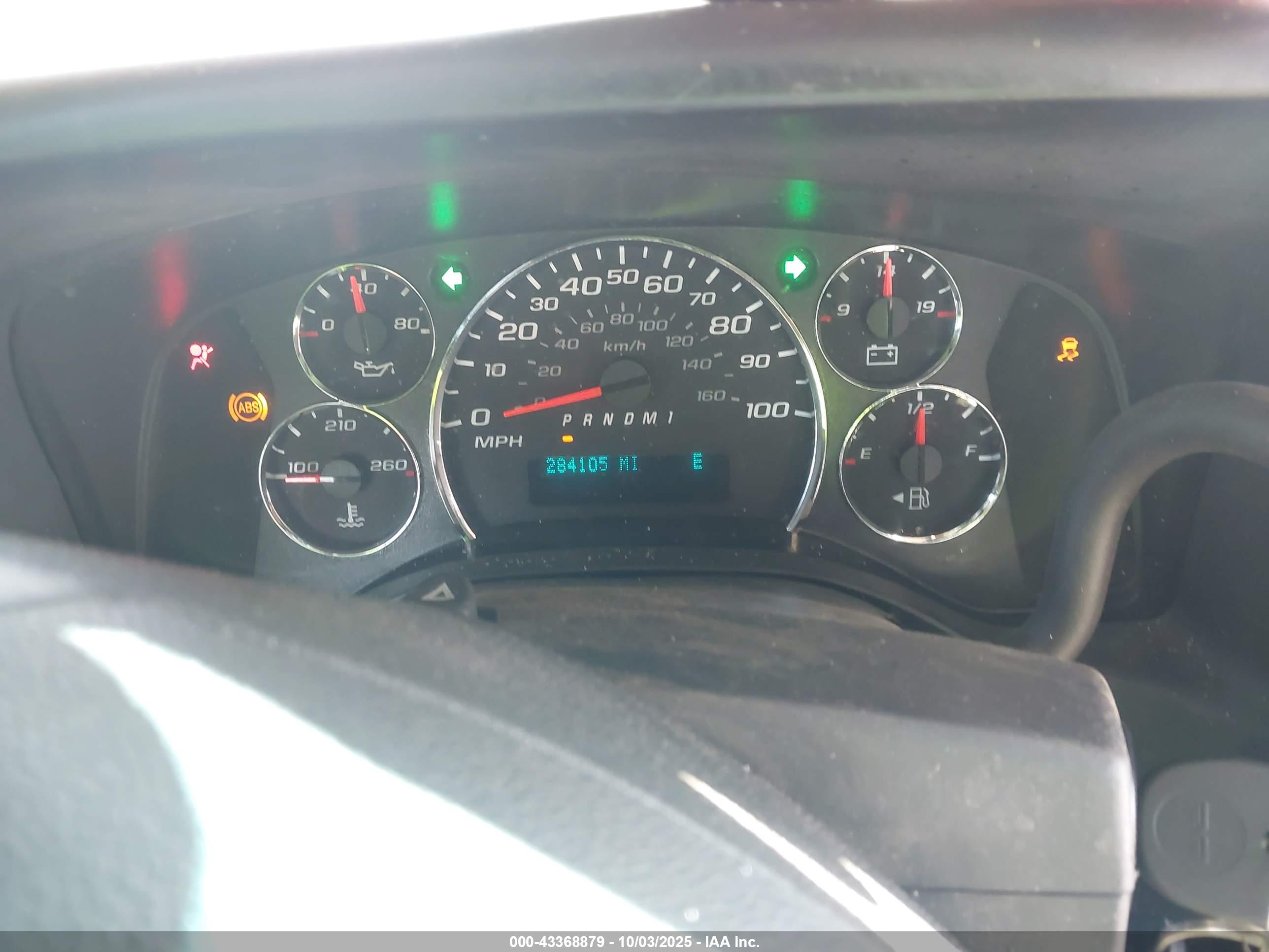 CHEVROLET EXPRESS image 7