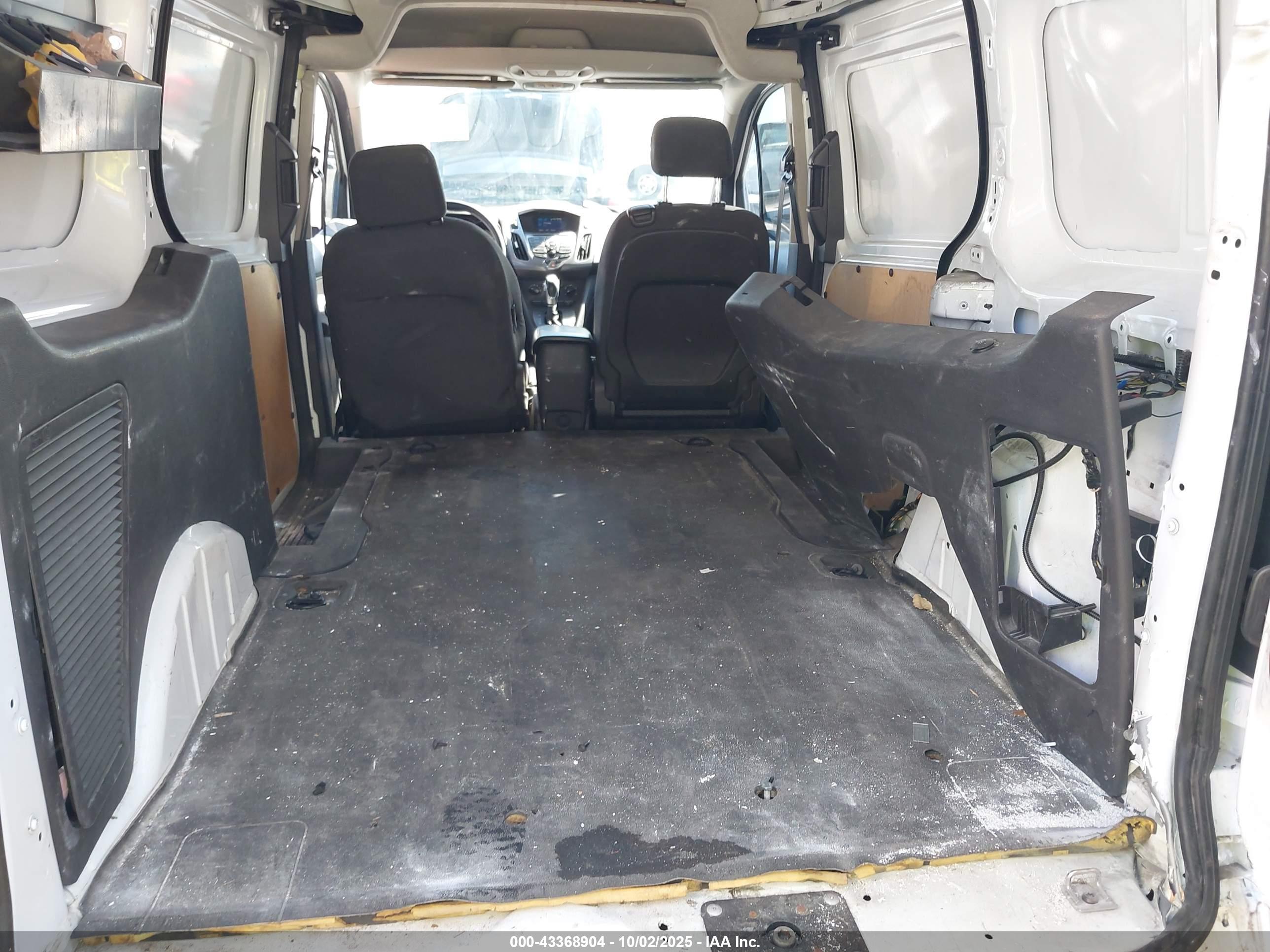 FORD TRANSIT image 8