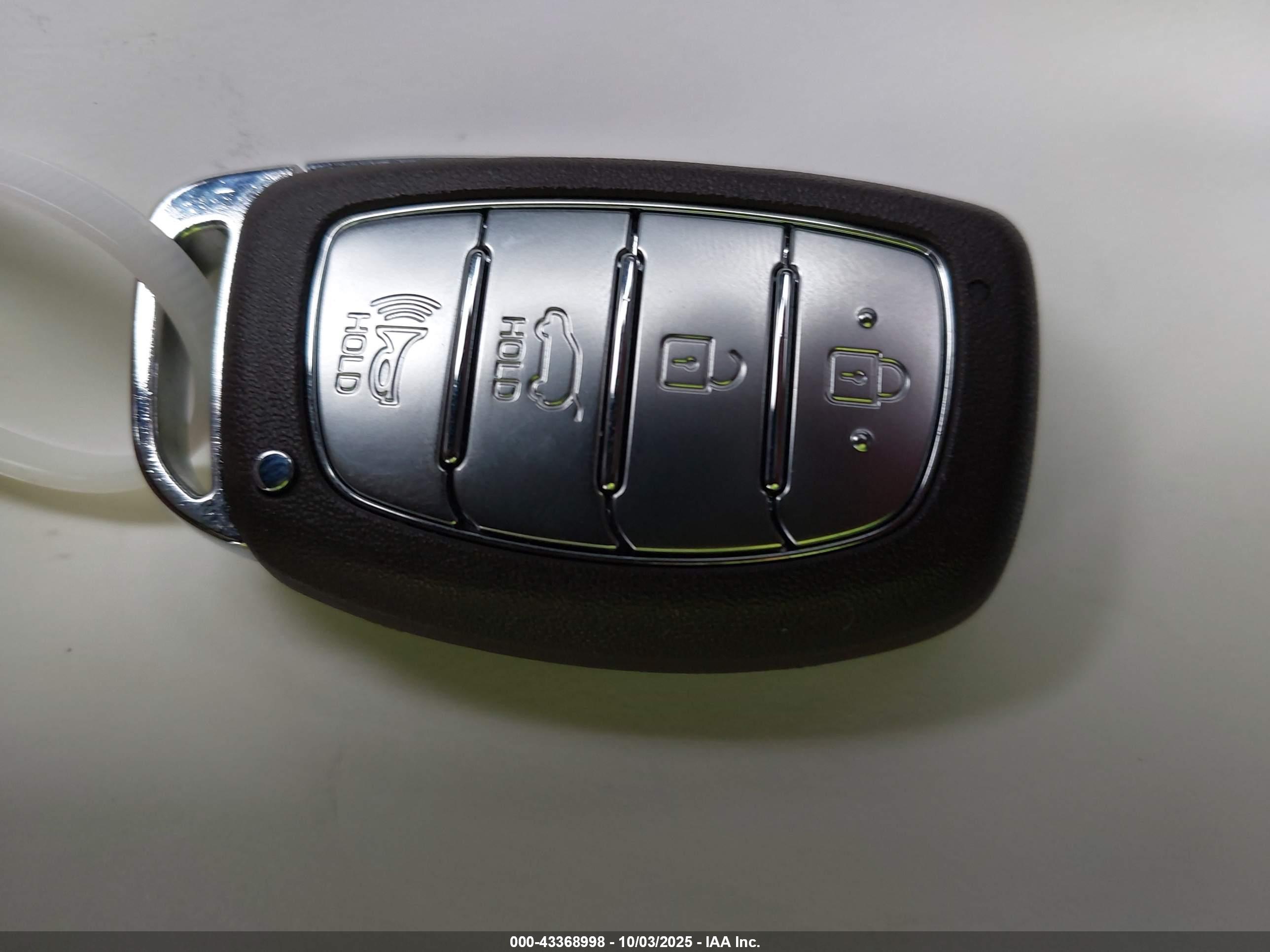 HYUNDAI IONIQ image 11