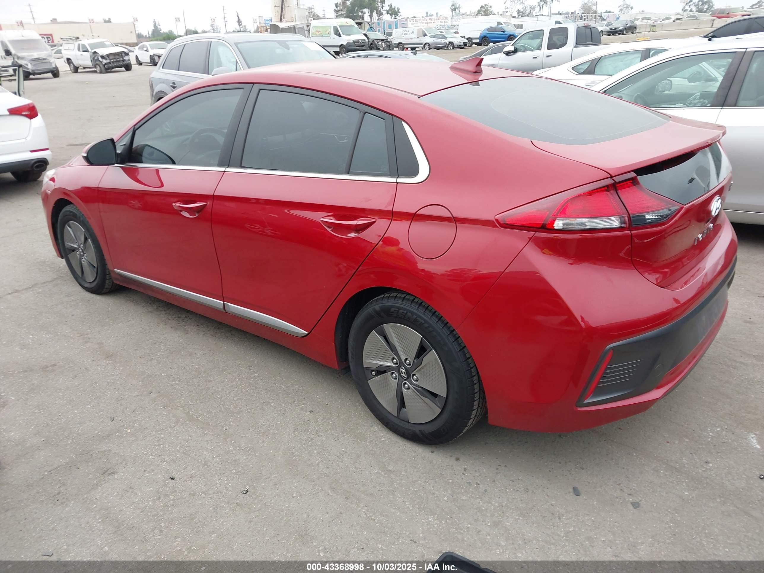 HYUNDAI IONIQ image 3