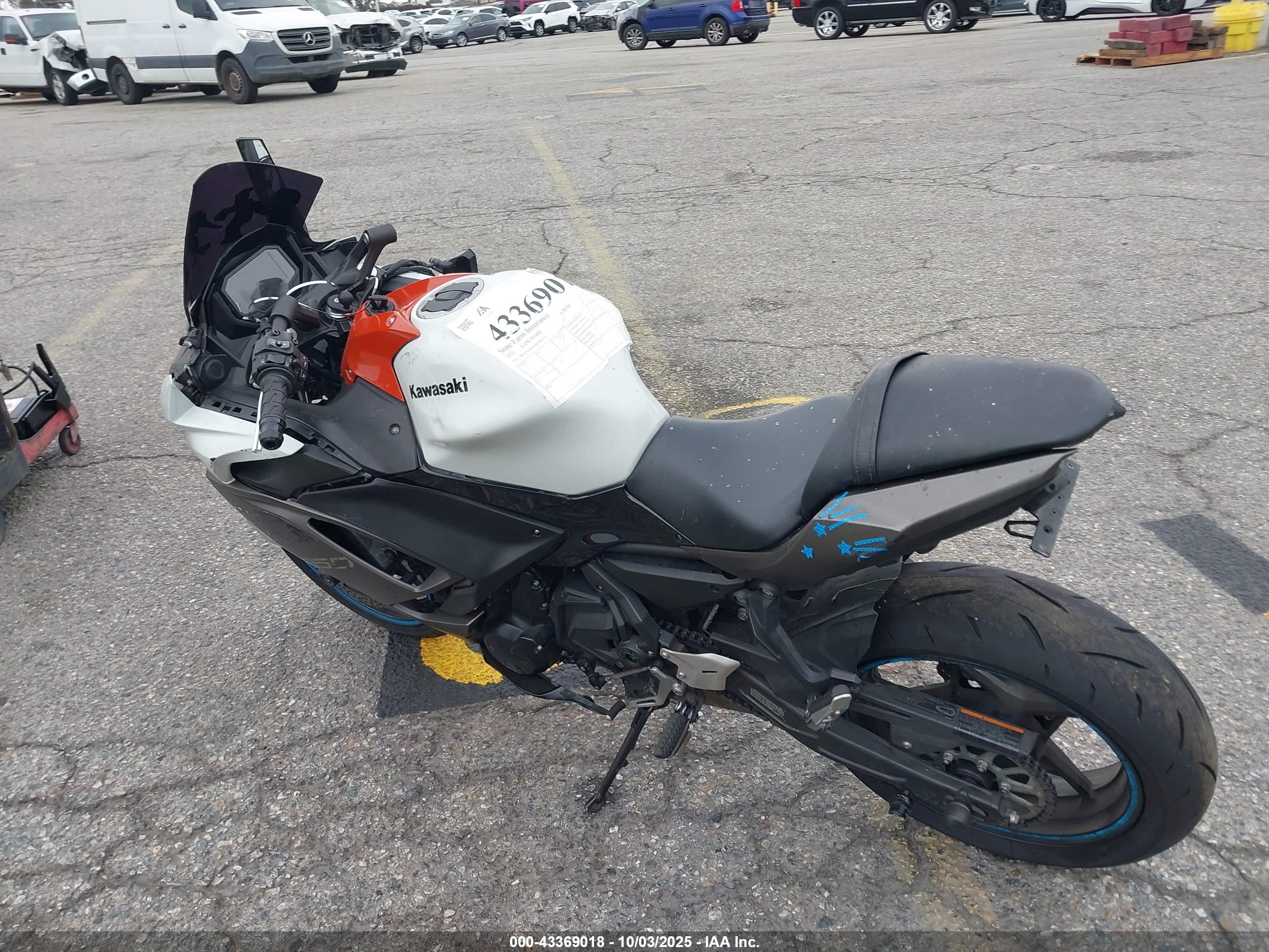 KAWASAKI EX650 image 3