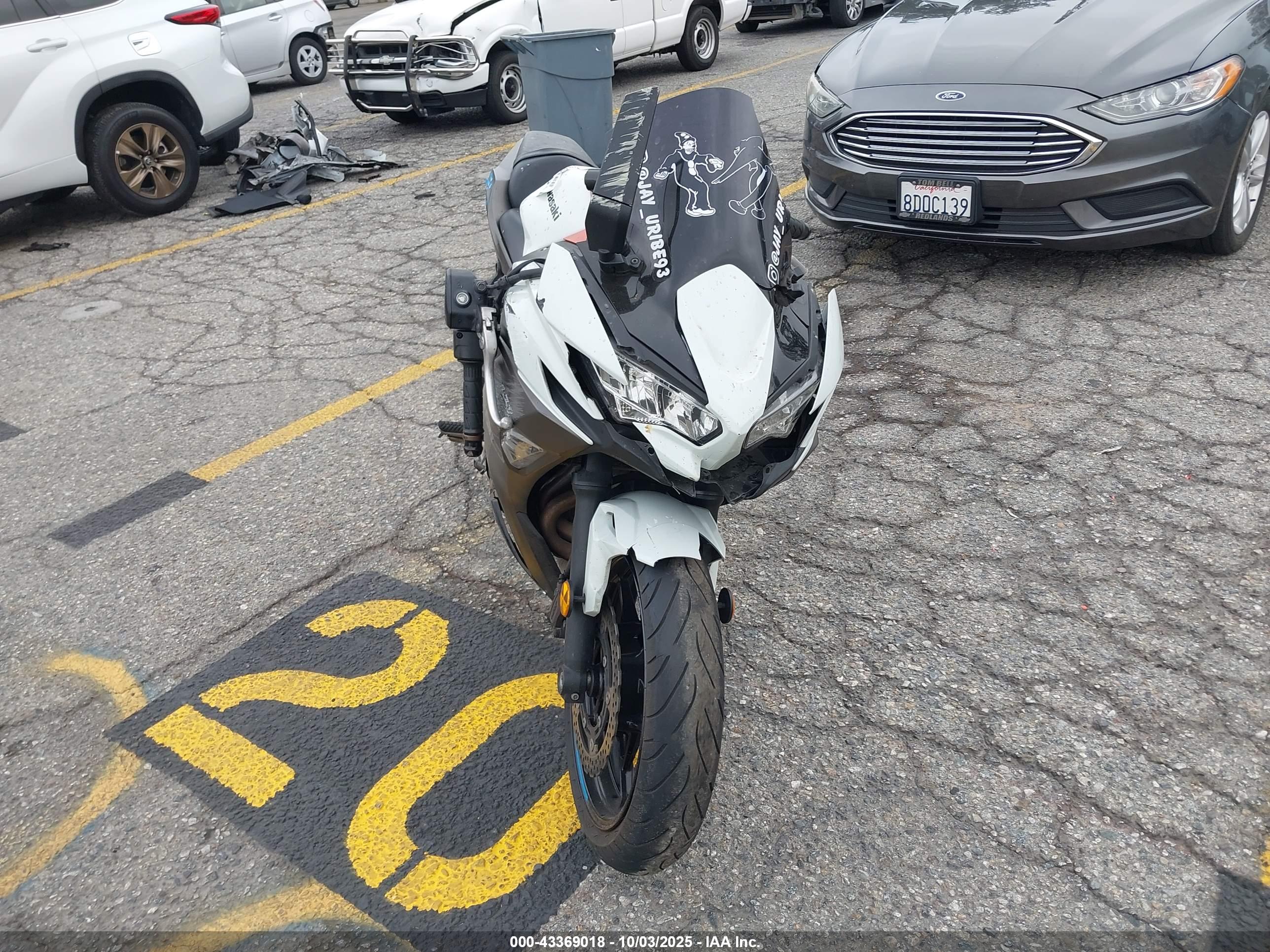 KAWASAKI EX650 image 5