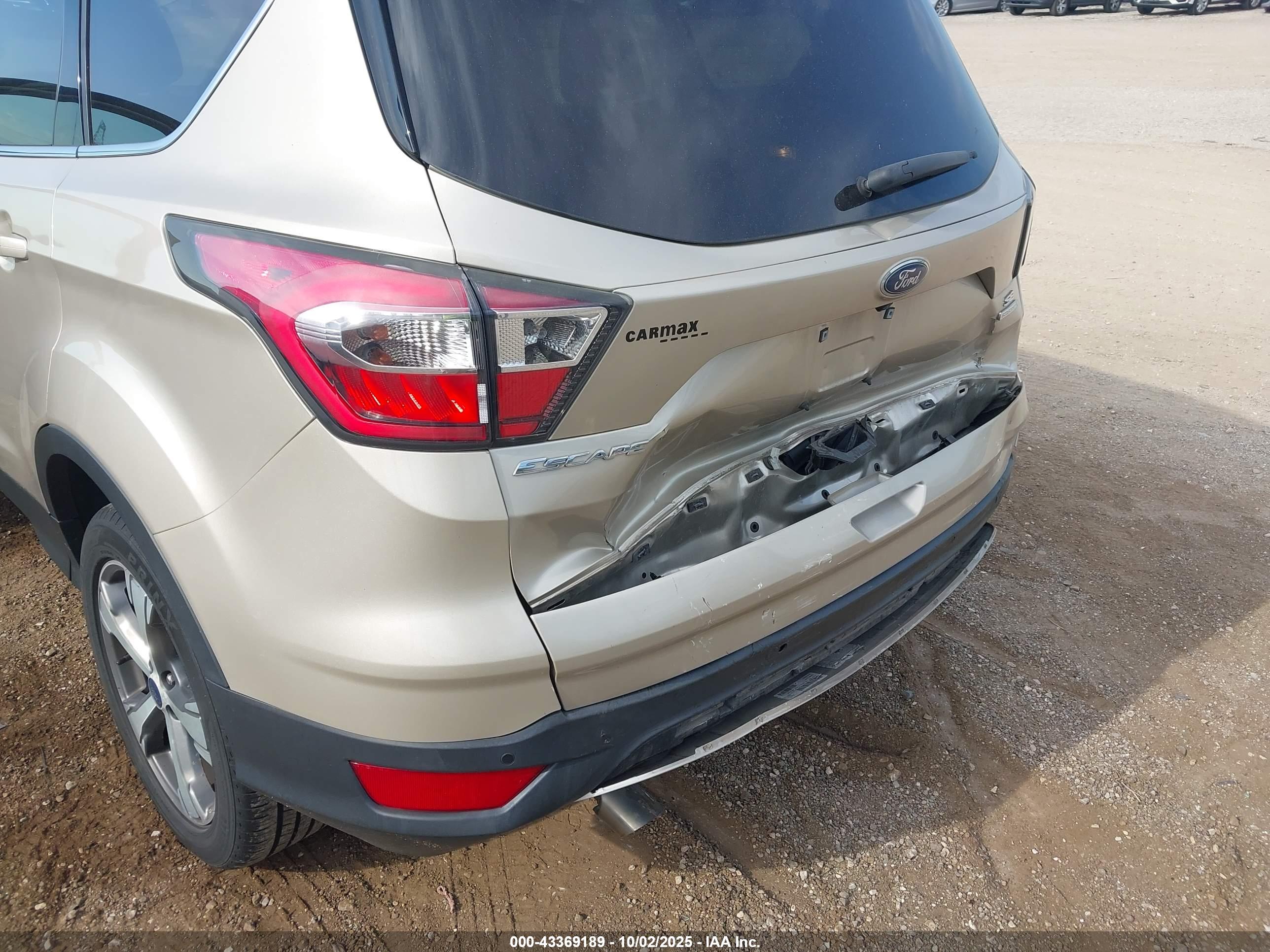 FORD ESCAPE image 6