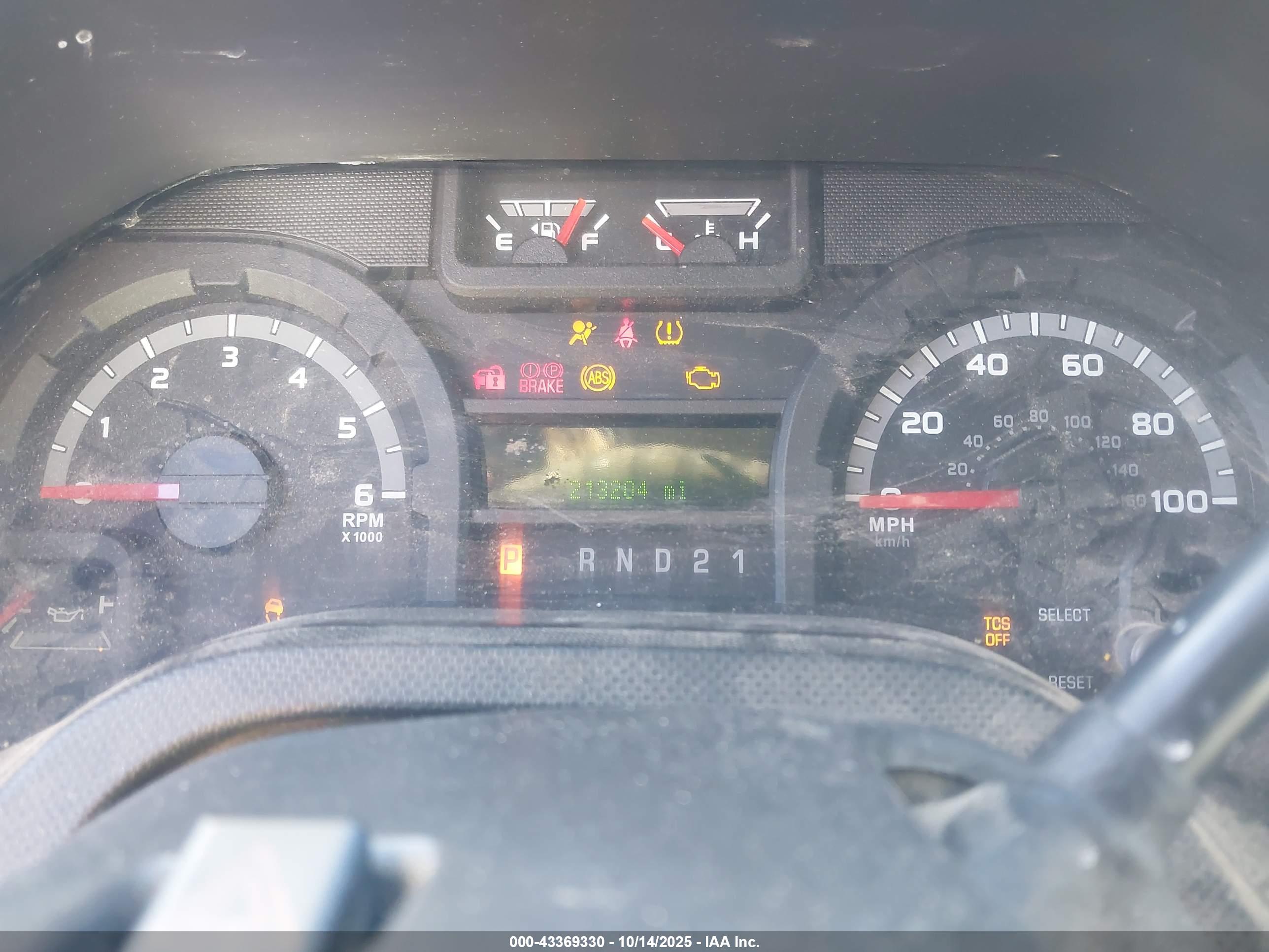 FORD E-250 image 7