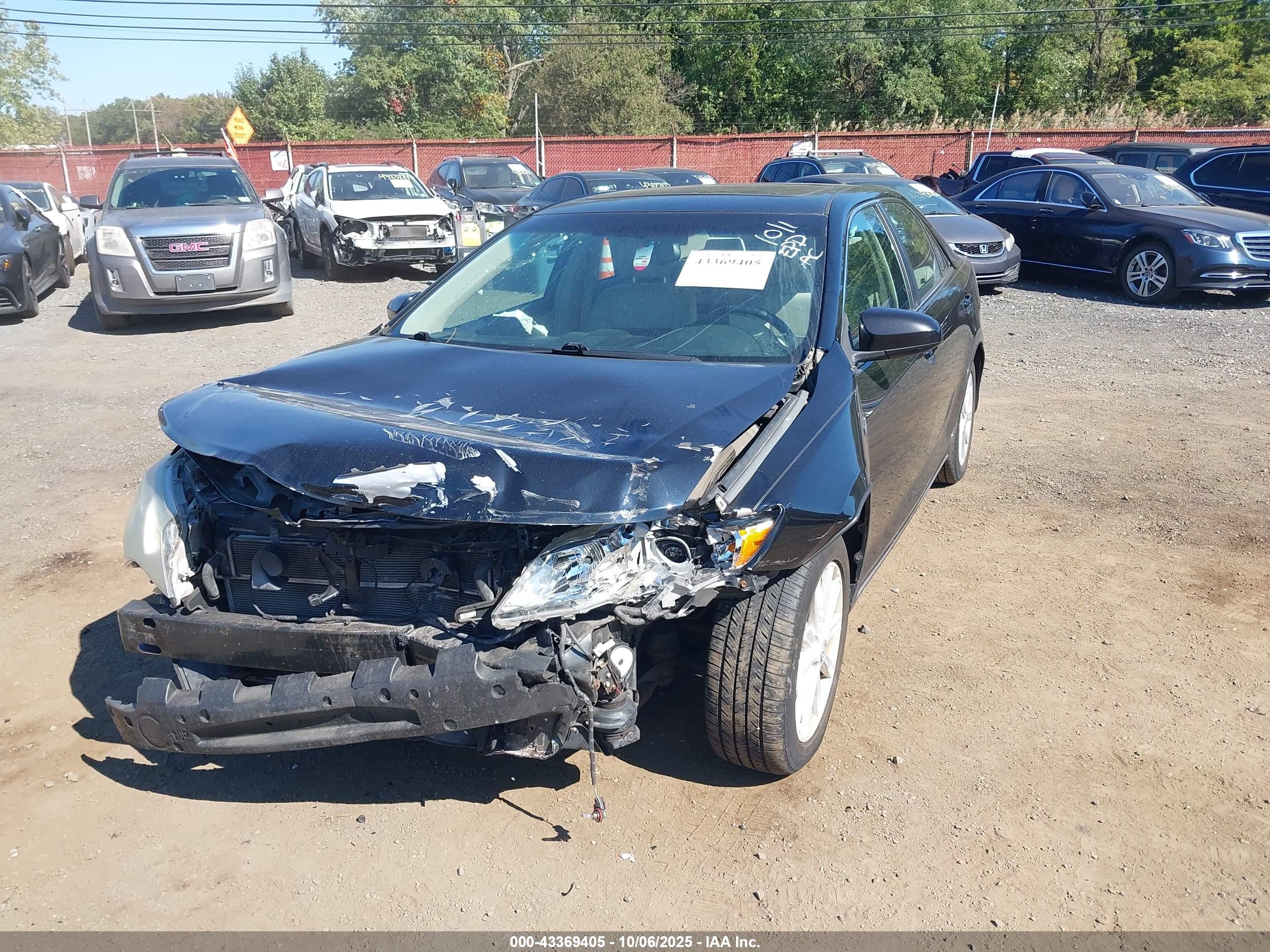 TOYOTA CAMRY image 6