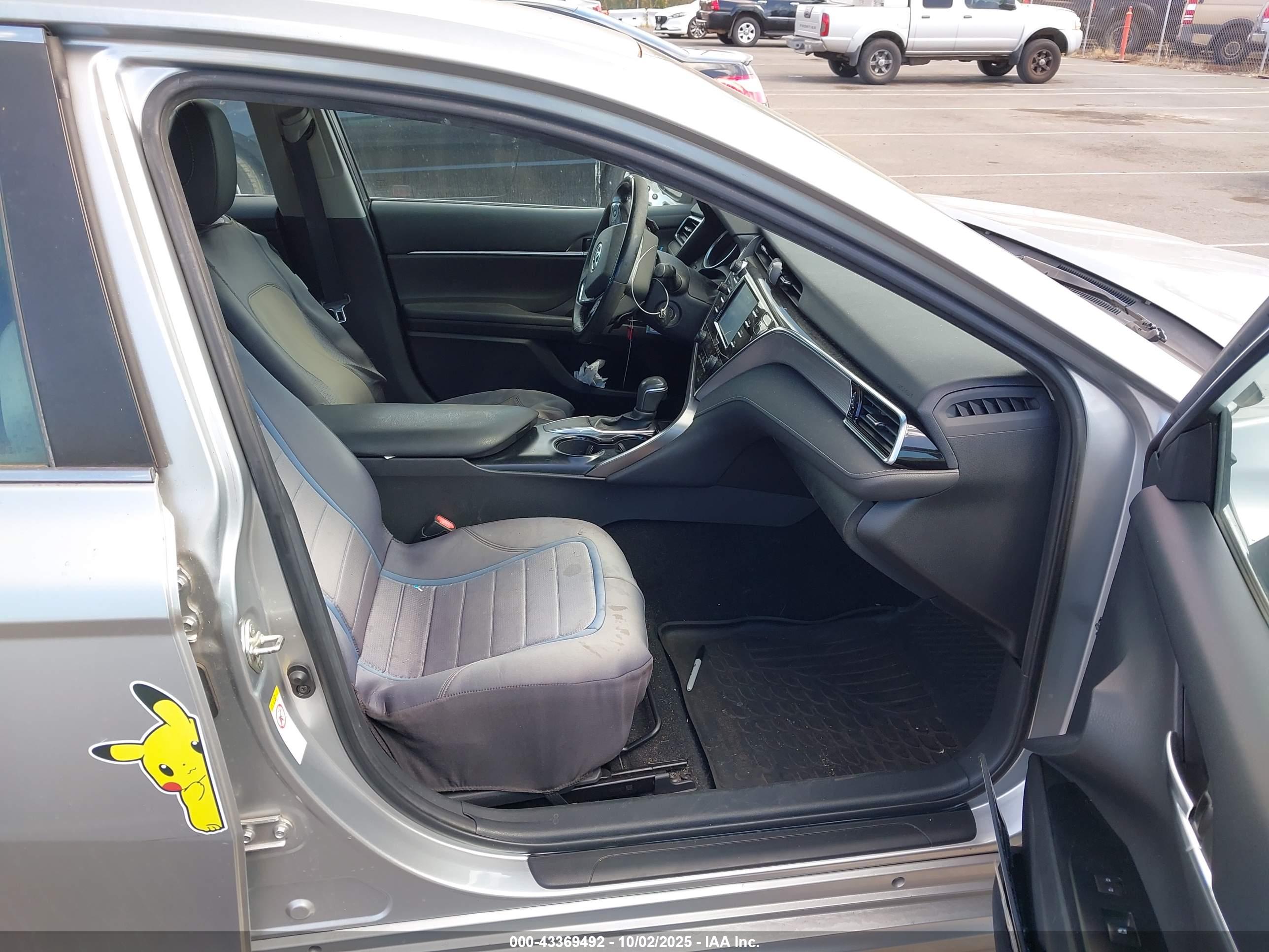 TOYOTA CAMRY image 5