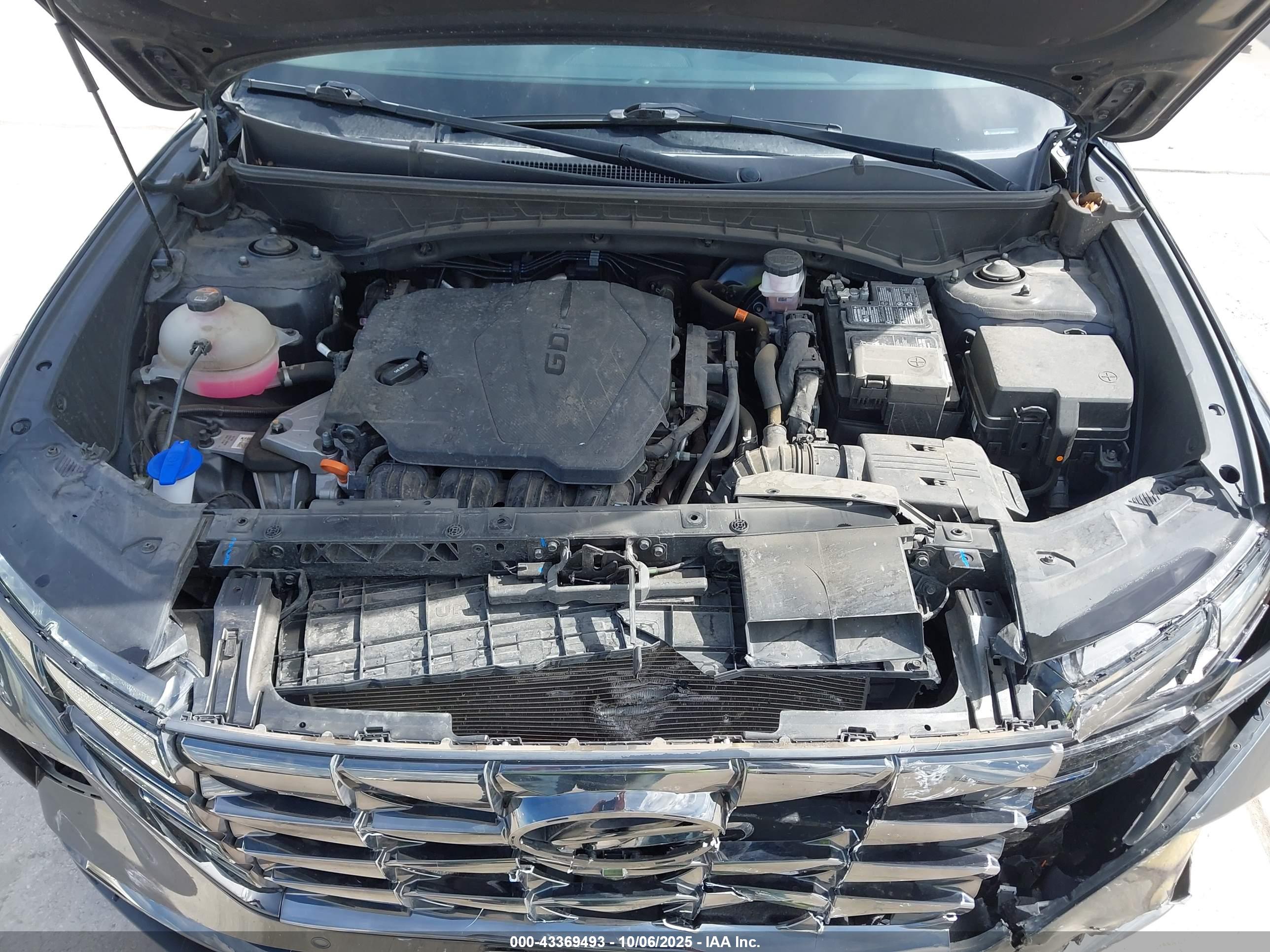 HYUNDAI TUCSON image 10