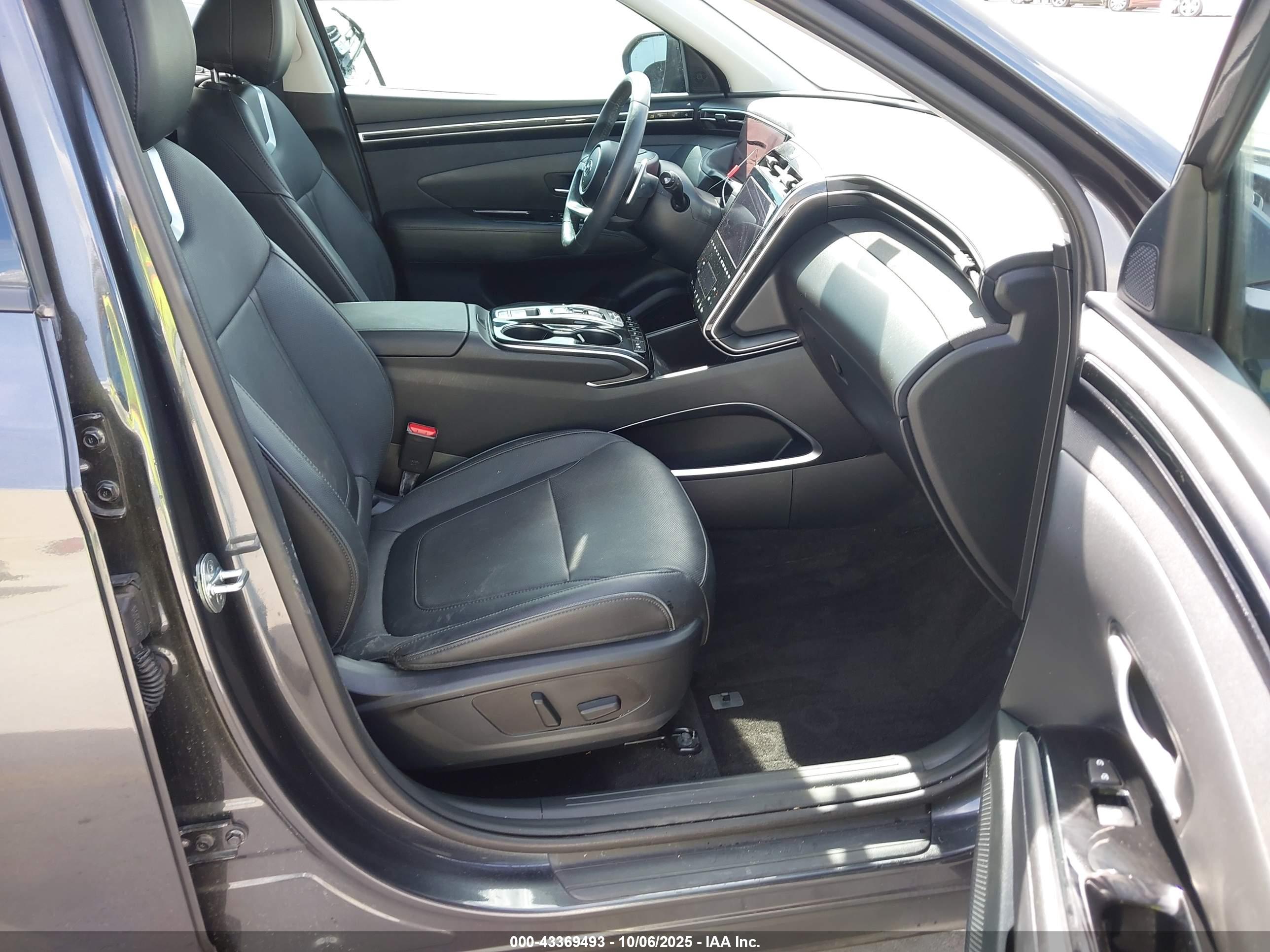 HYUNDAI TUCSON image 5