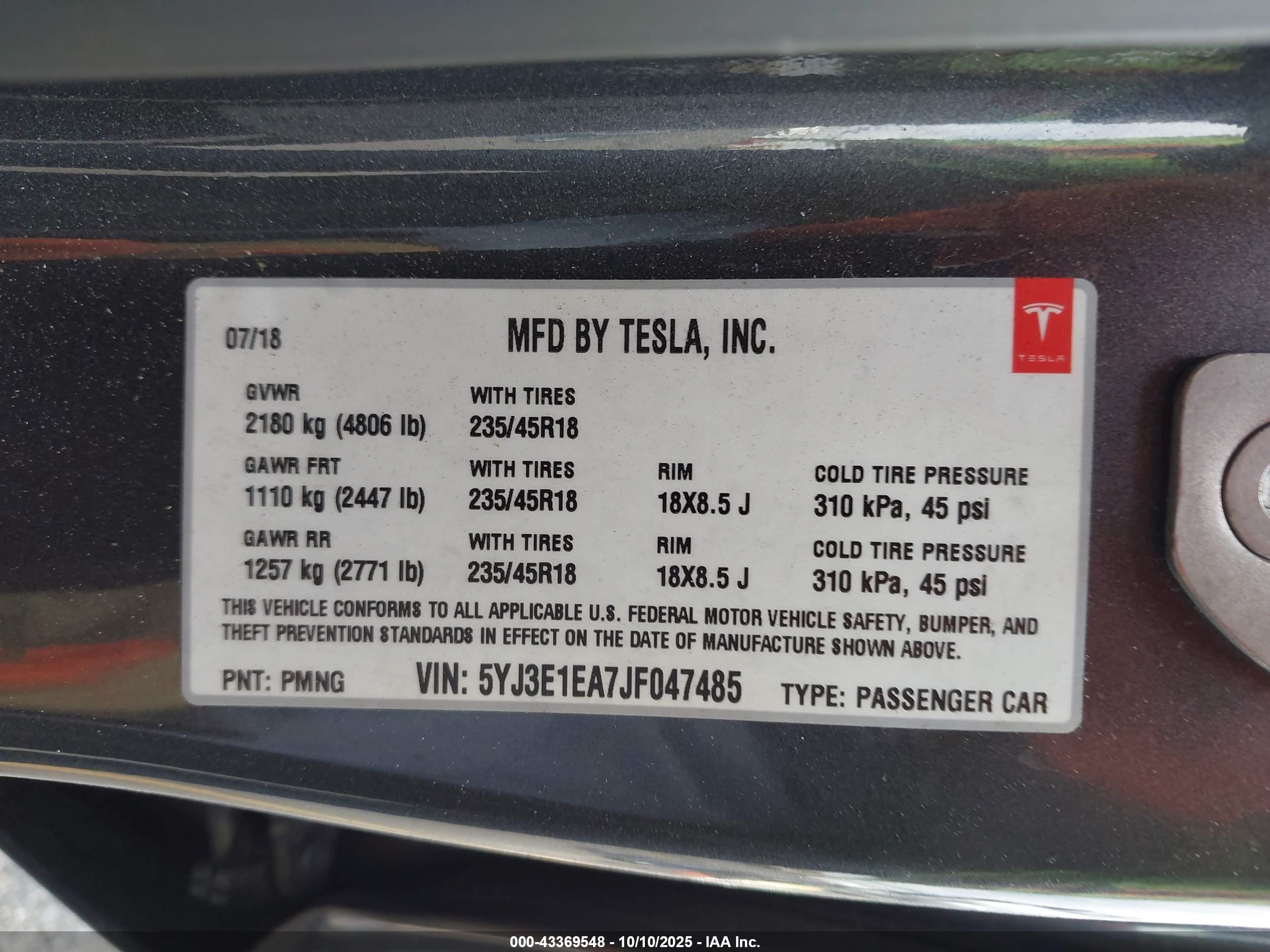 TESLA MODEL image 9