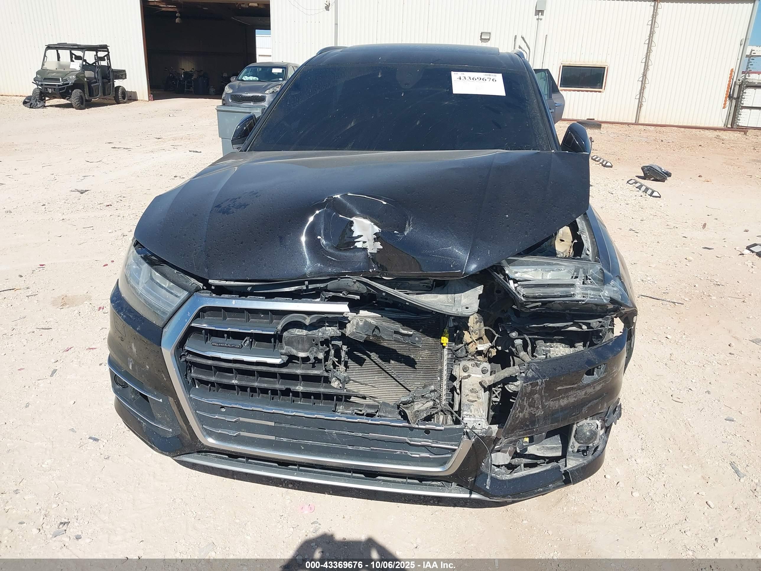 AUDI Q7 image 6