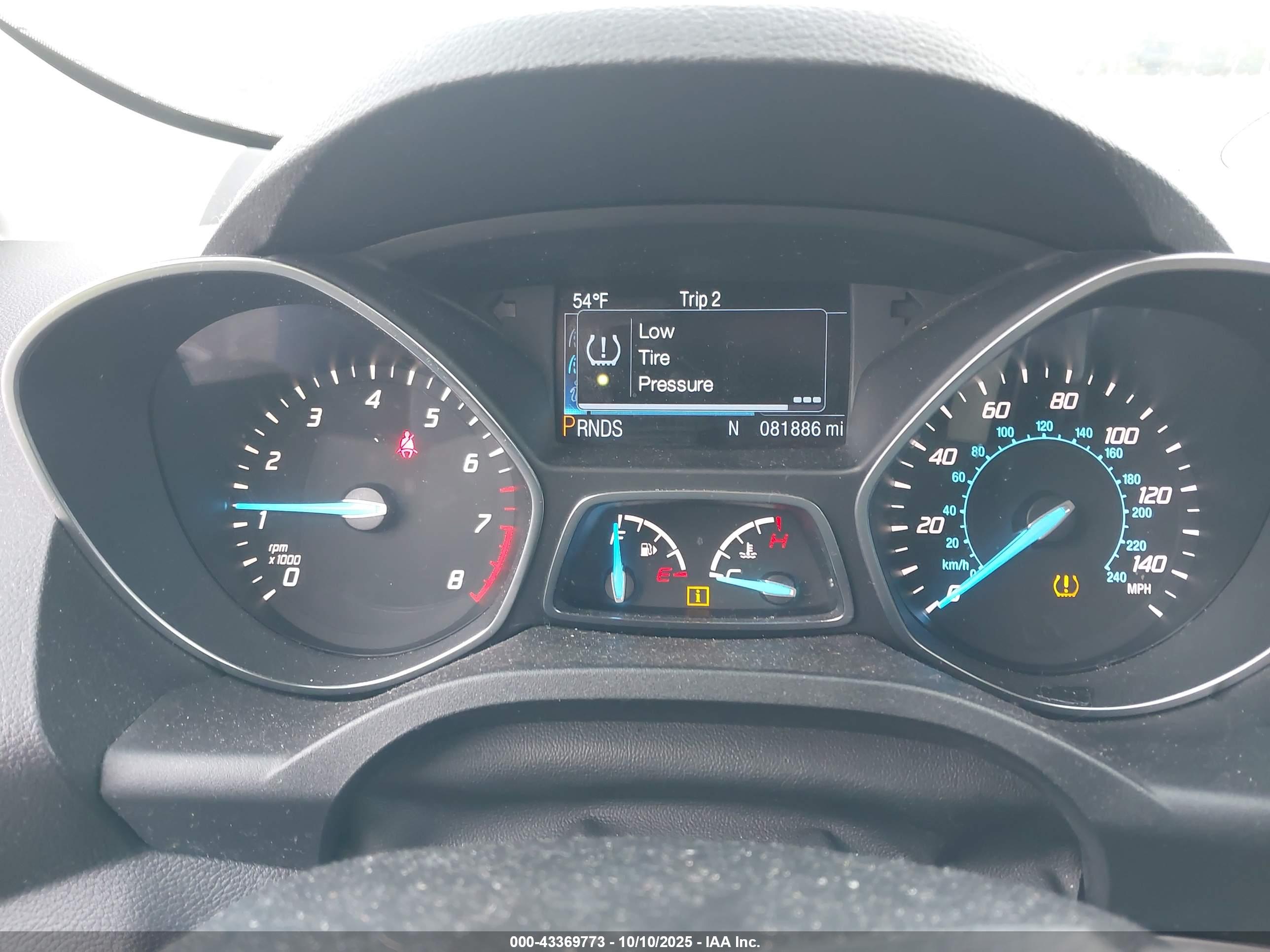 FORD ESCAPE image 7
