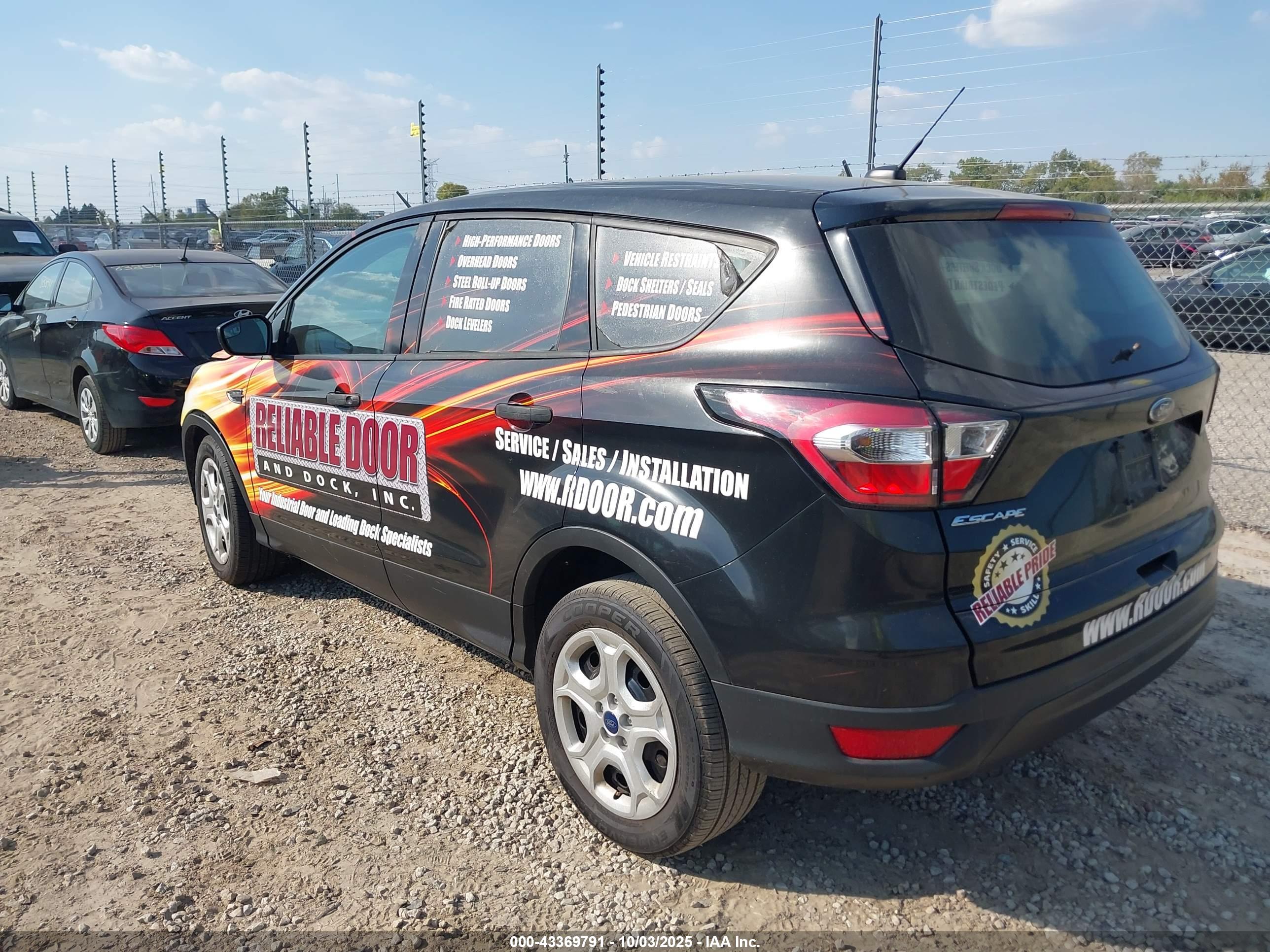 FORD ESCAPE image 3