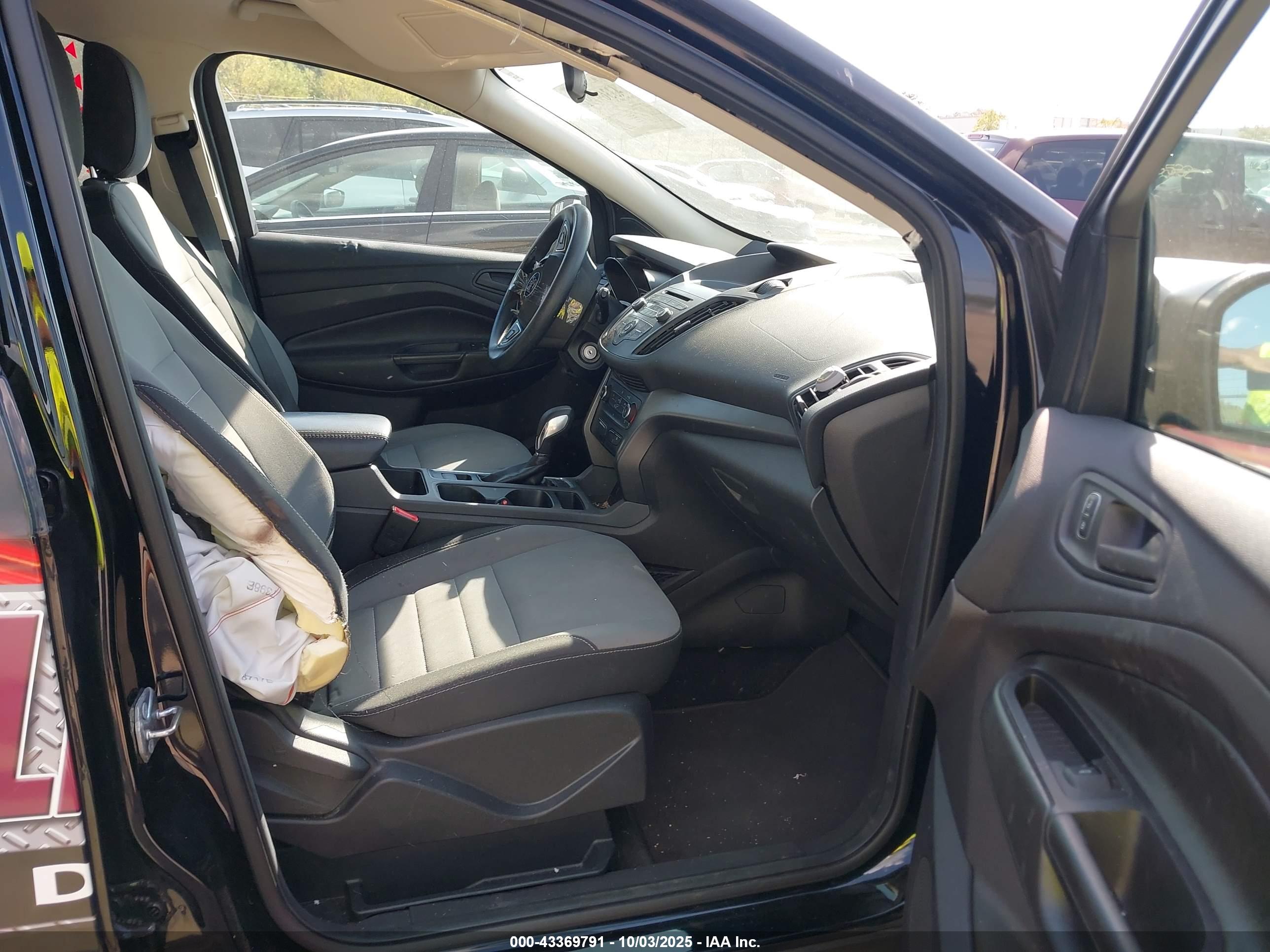 FORD ESCAPE image 5