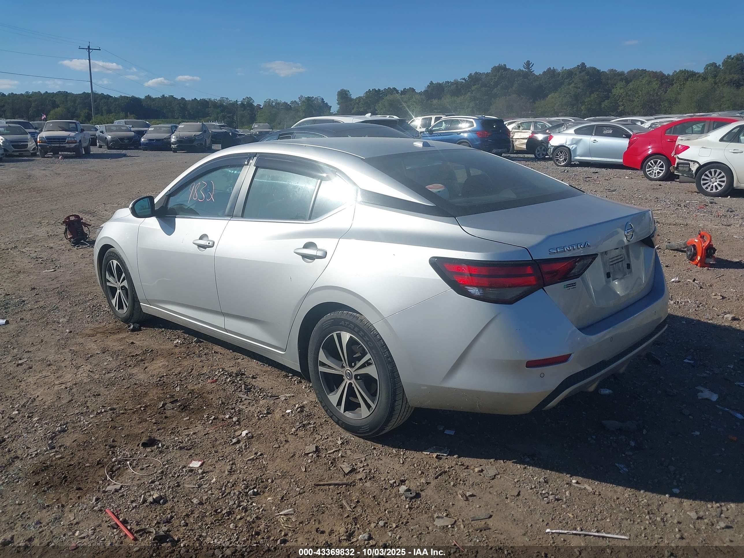 NISSAN SENTRA image 3
