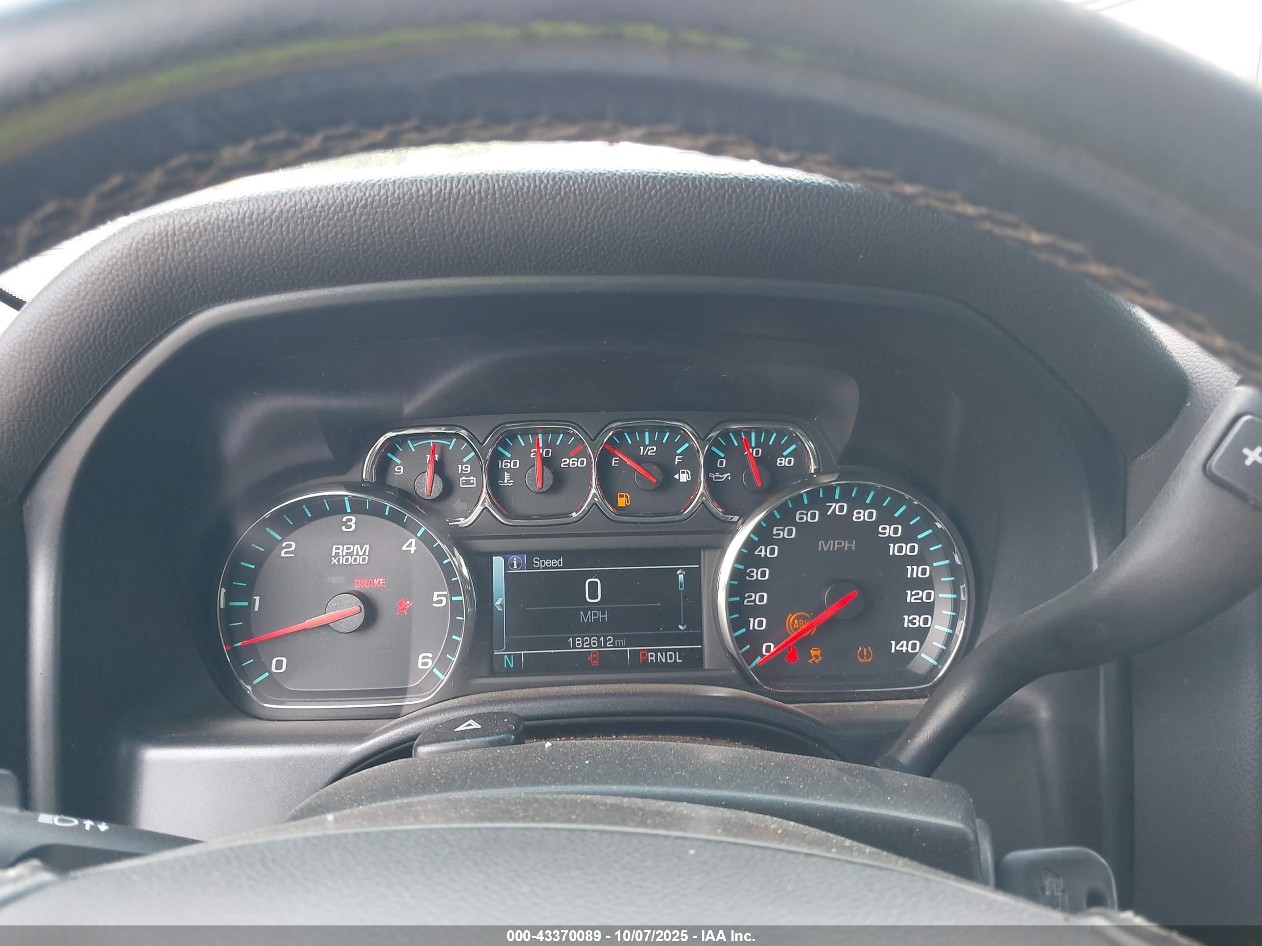 CHEVROLET SILVERADO image 7