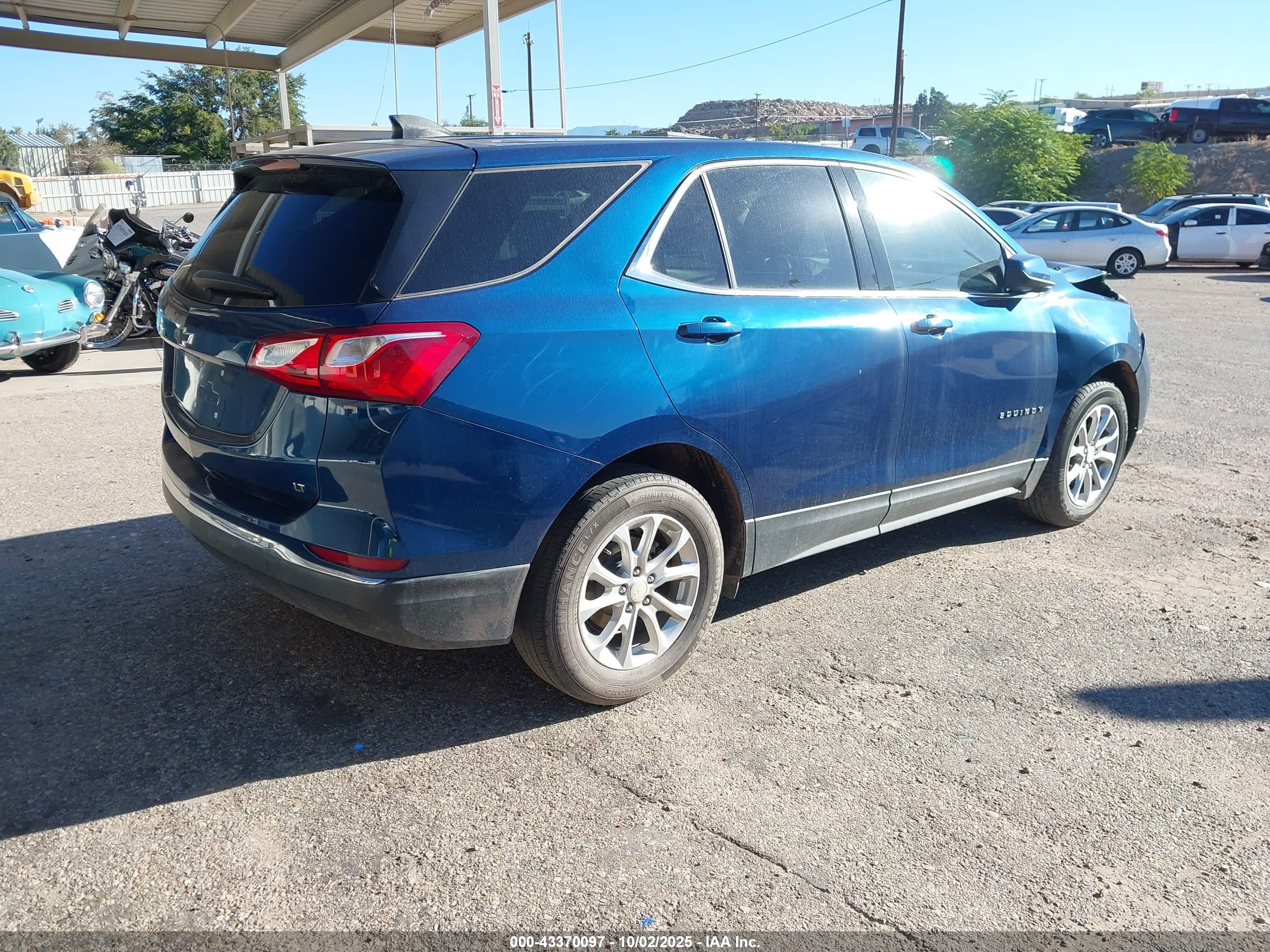 CHEVROLET EQUINOX image 4