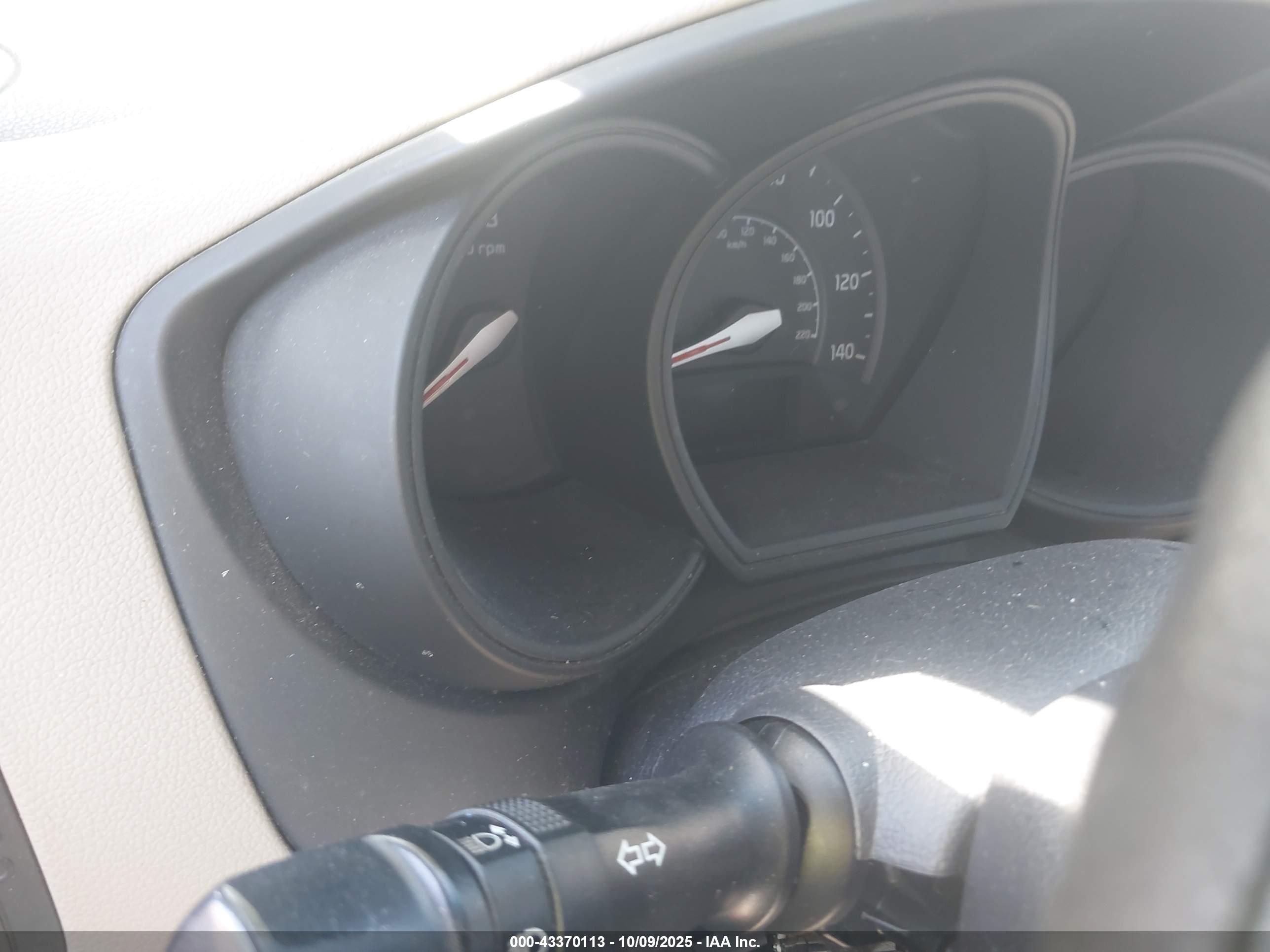 KIA RIO image 7