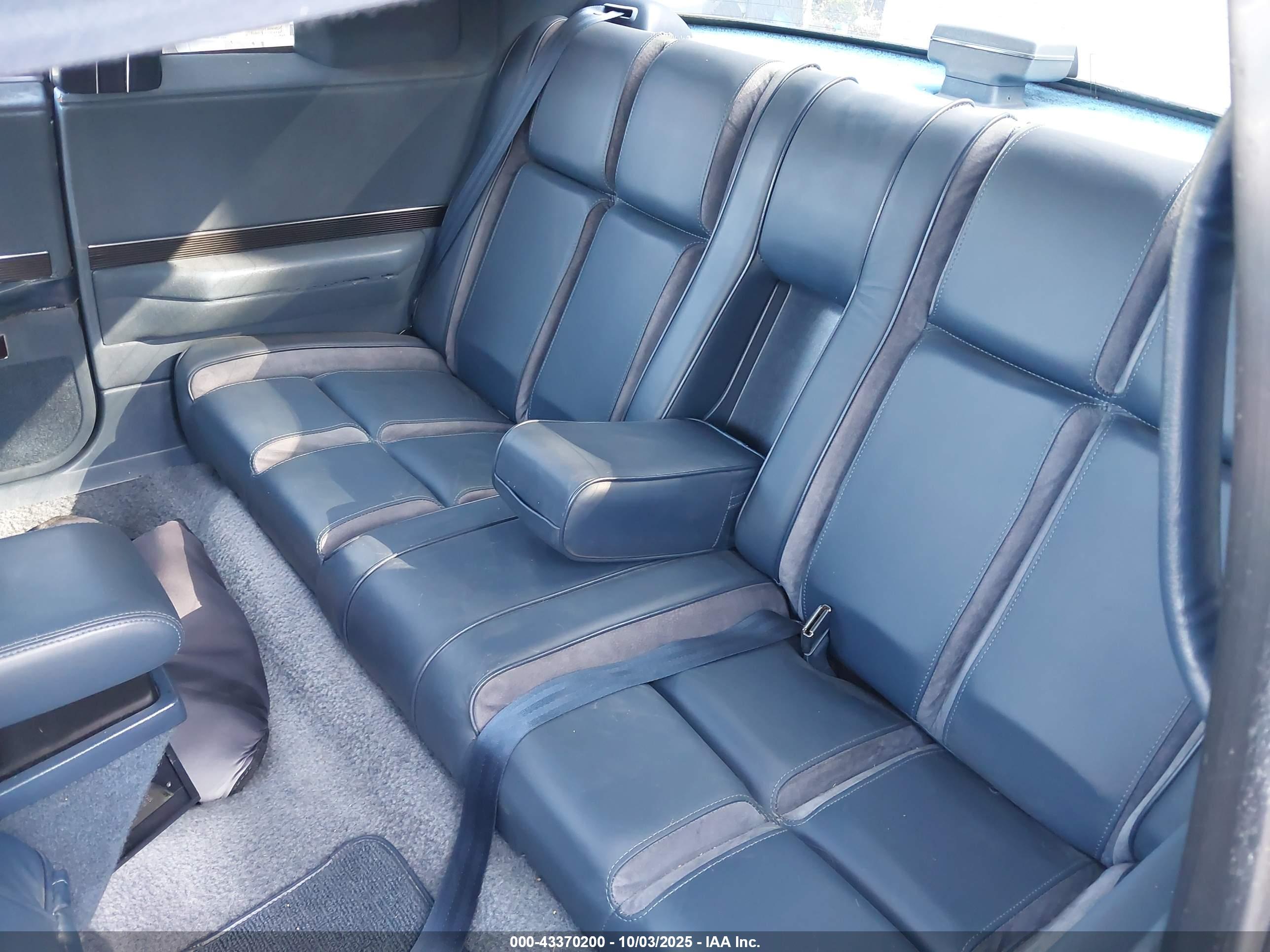 BUICK RIVIERA image 8