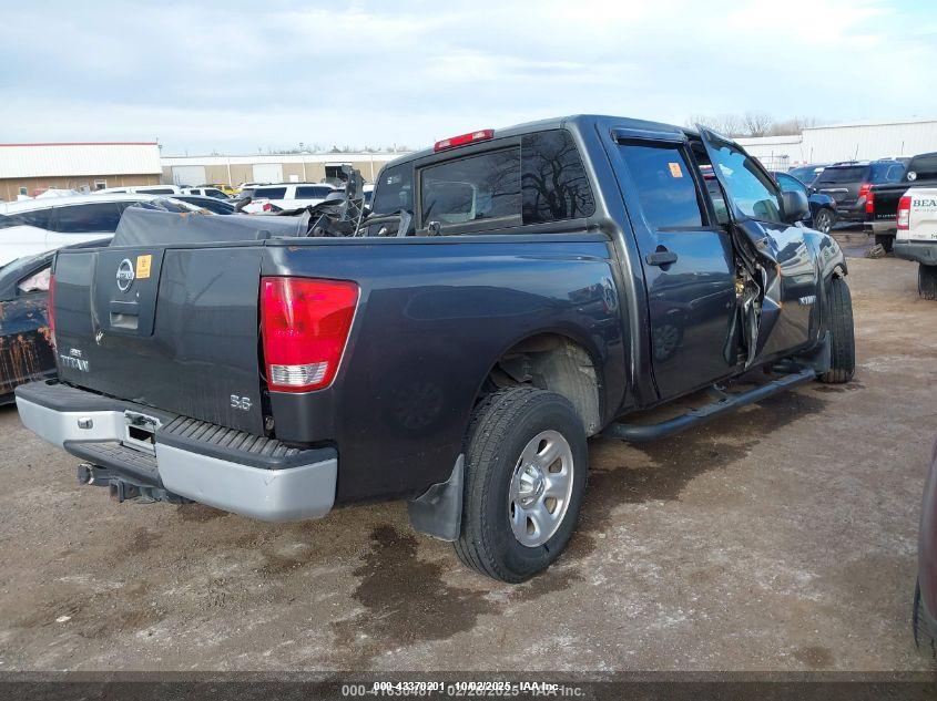 NISSAN TITAN image 4