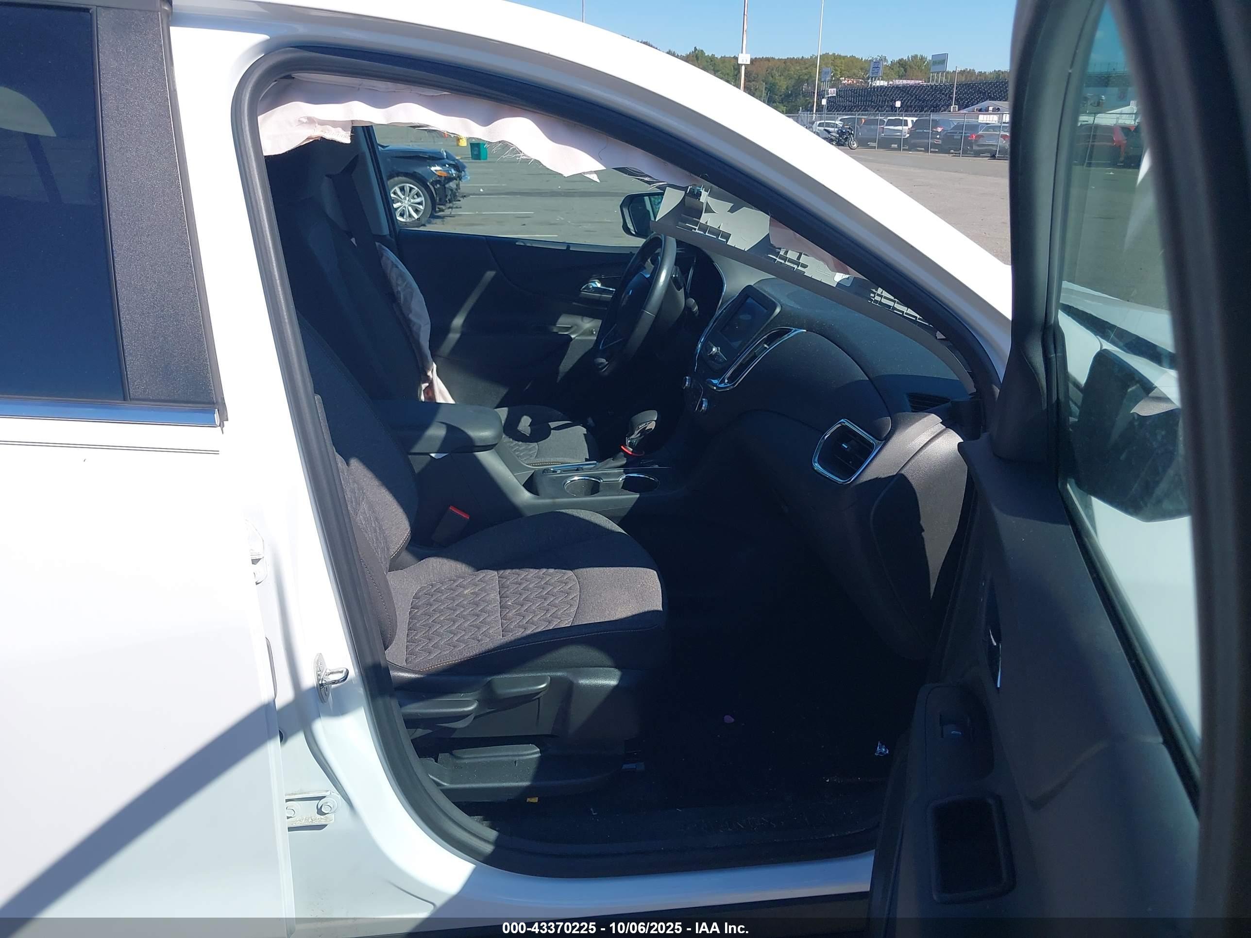 CHEVROLET EQUINOX image 5