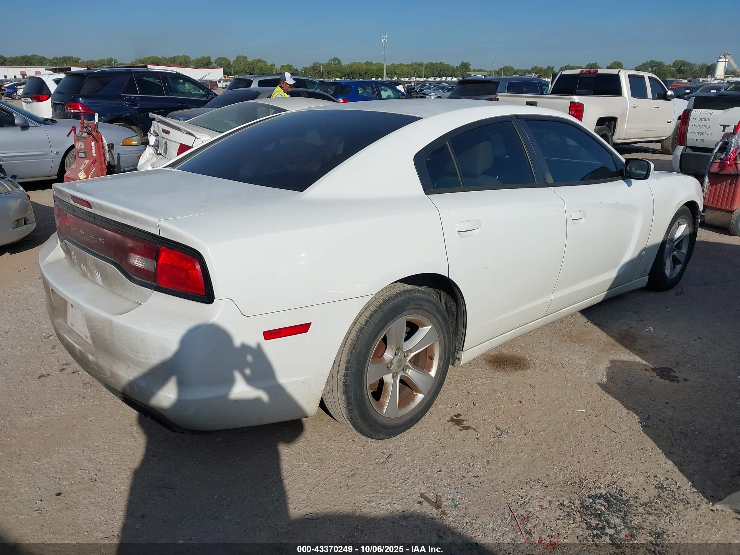 DODGE CHARGER image 4