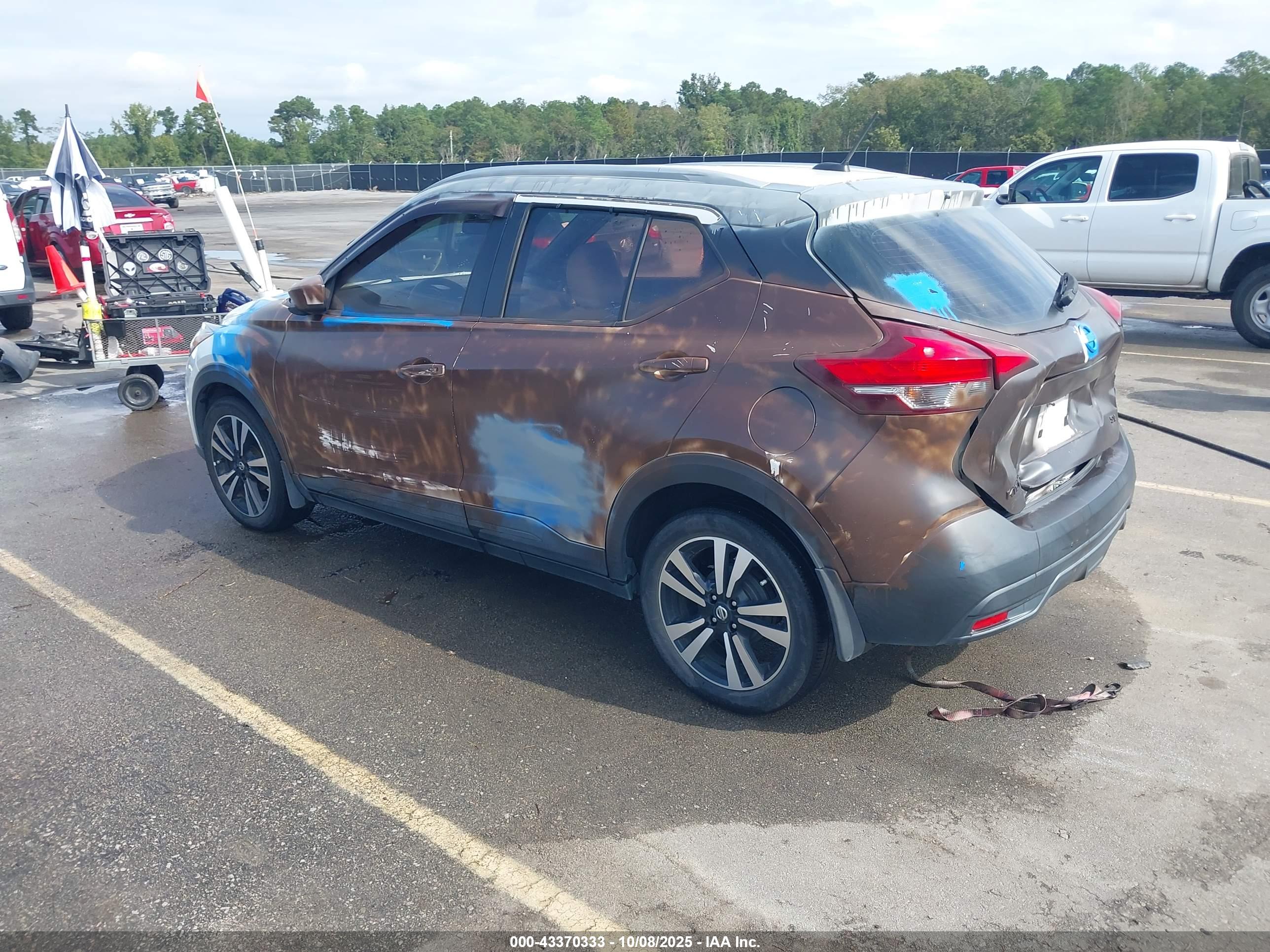 NISSAN KICKS image 3