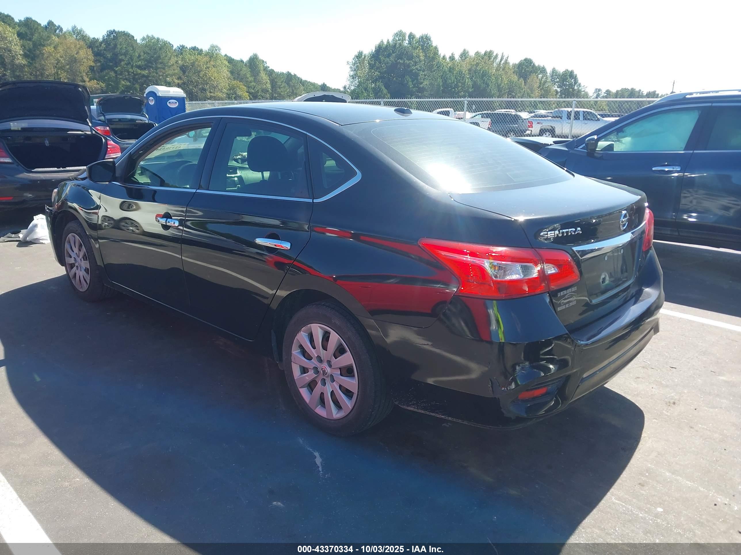 NISSAN SENTRA image 3