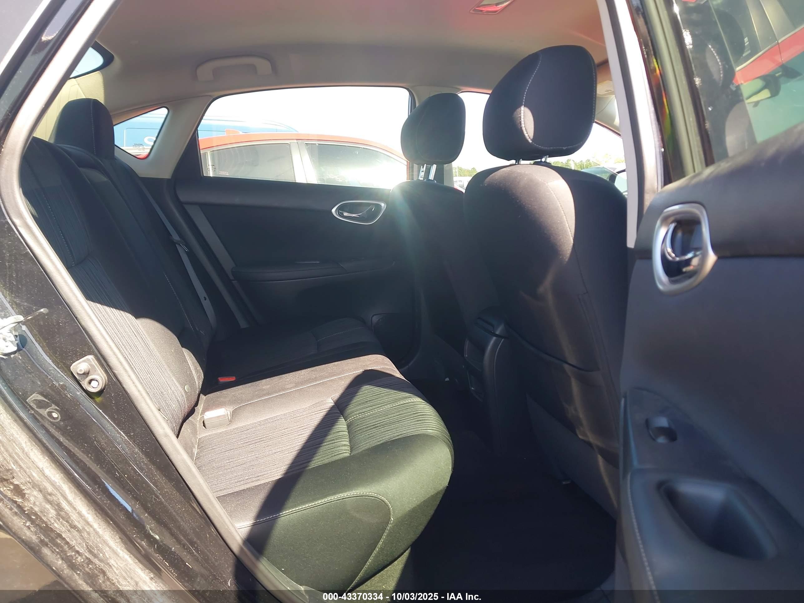NISSAN SENTRA image 8