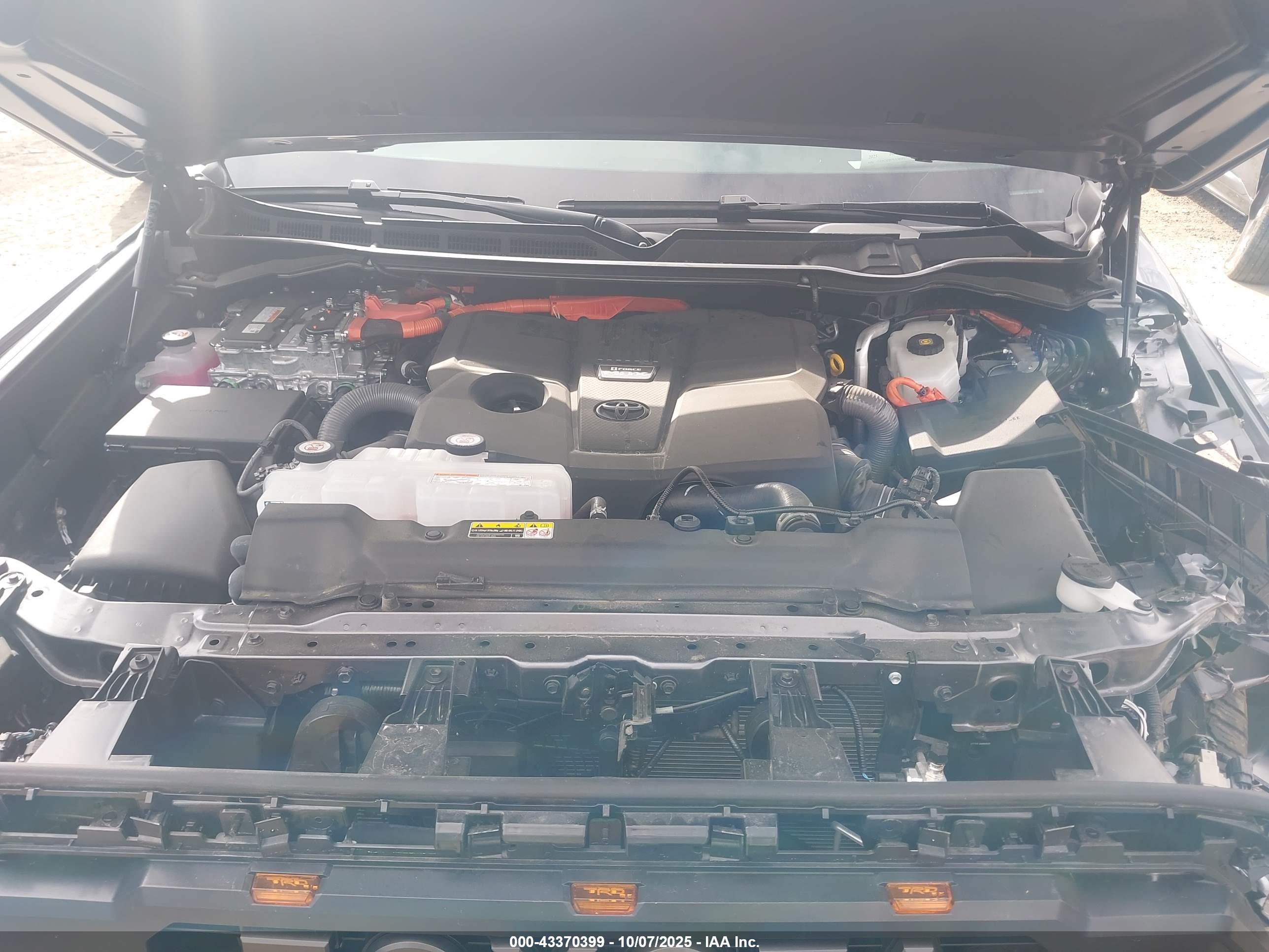 TOYOTA TUNDRA image 10